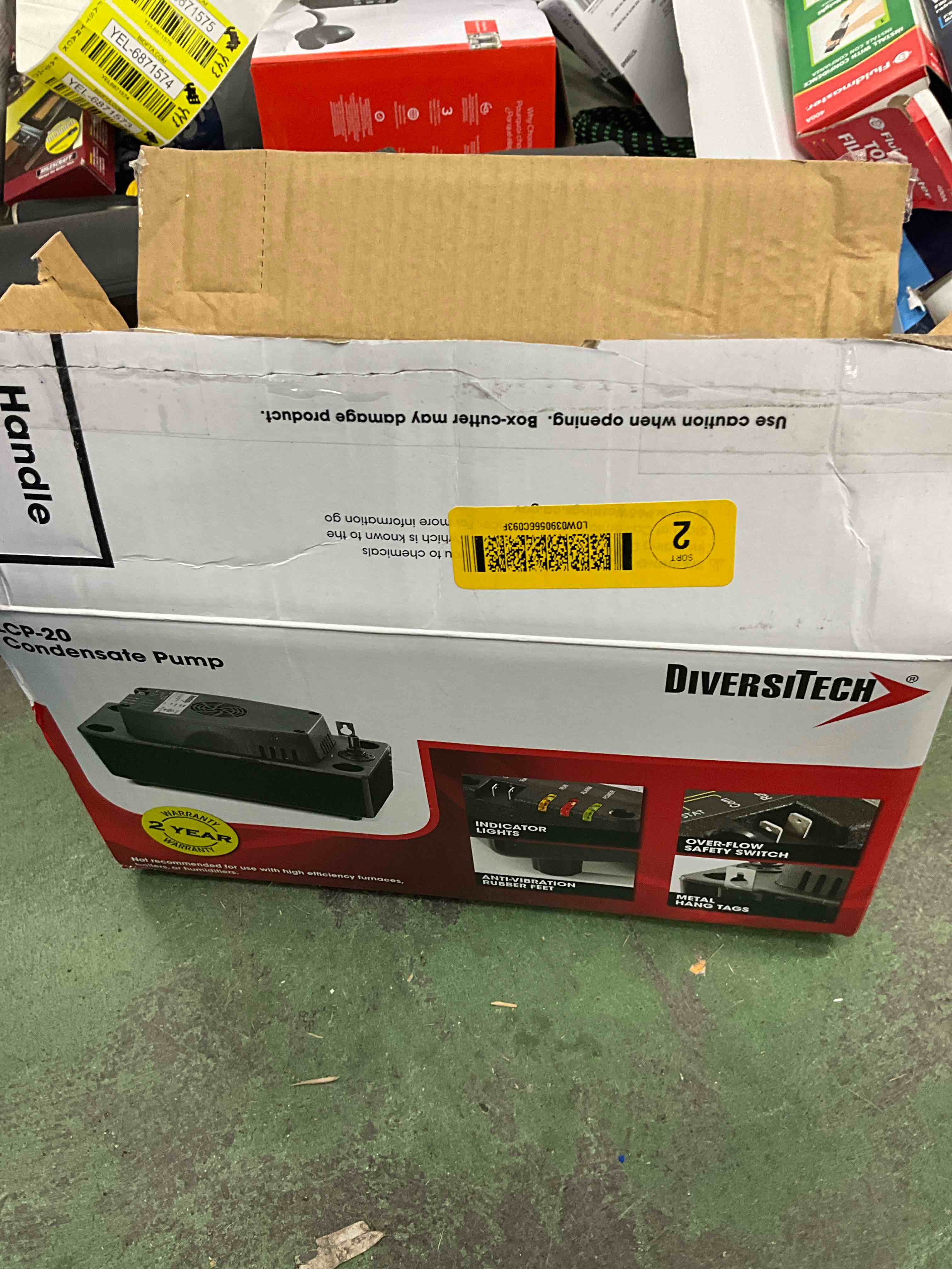 https://s3.amazonaws.com/lotting-images-prod/bidfta/YEL6871596_1727776941201.jpeg