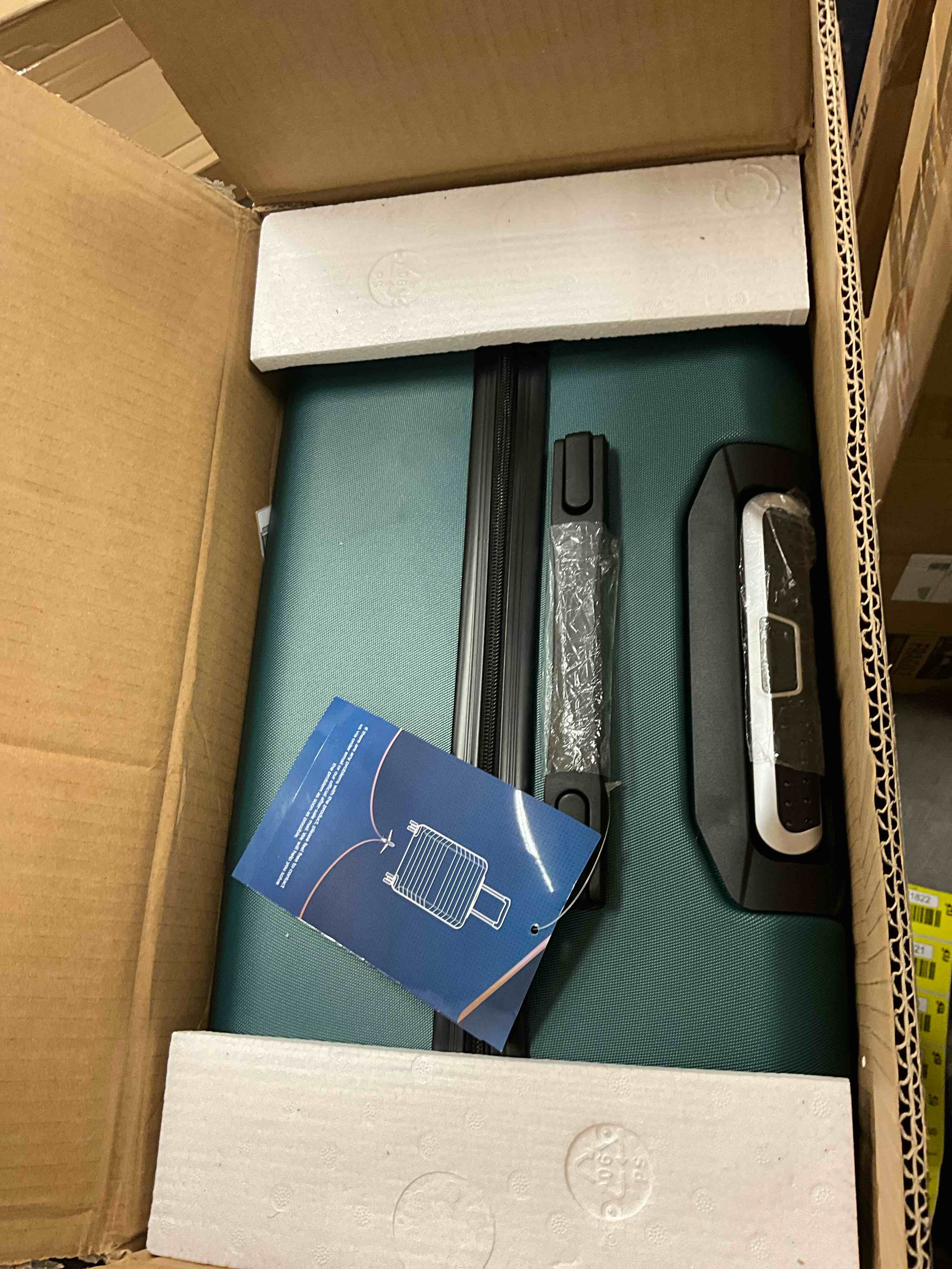https://s3.amazonaws.com/lotting-images-prod/bidfta/YEL6871798_1730733644210.jpeg