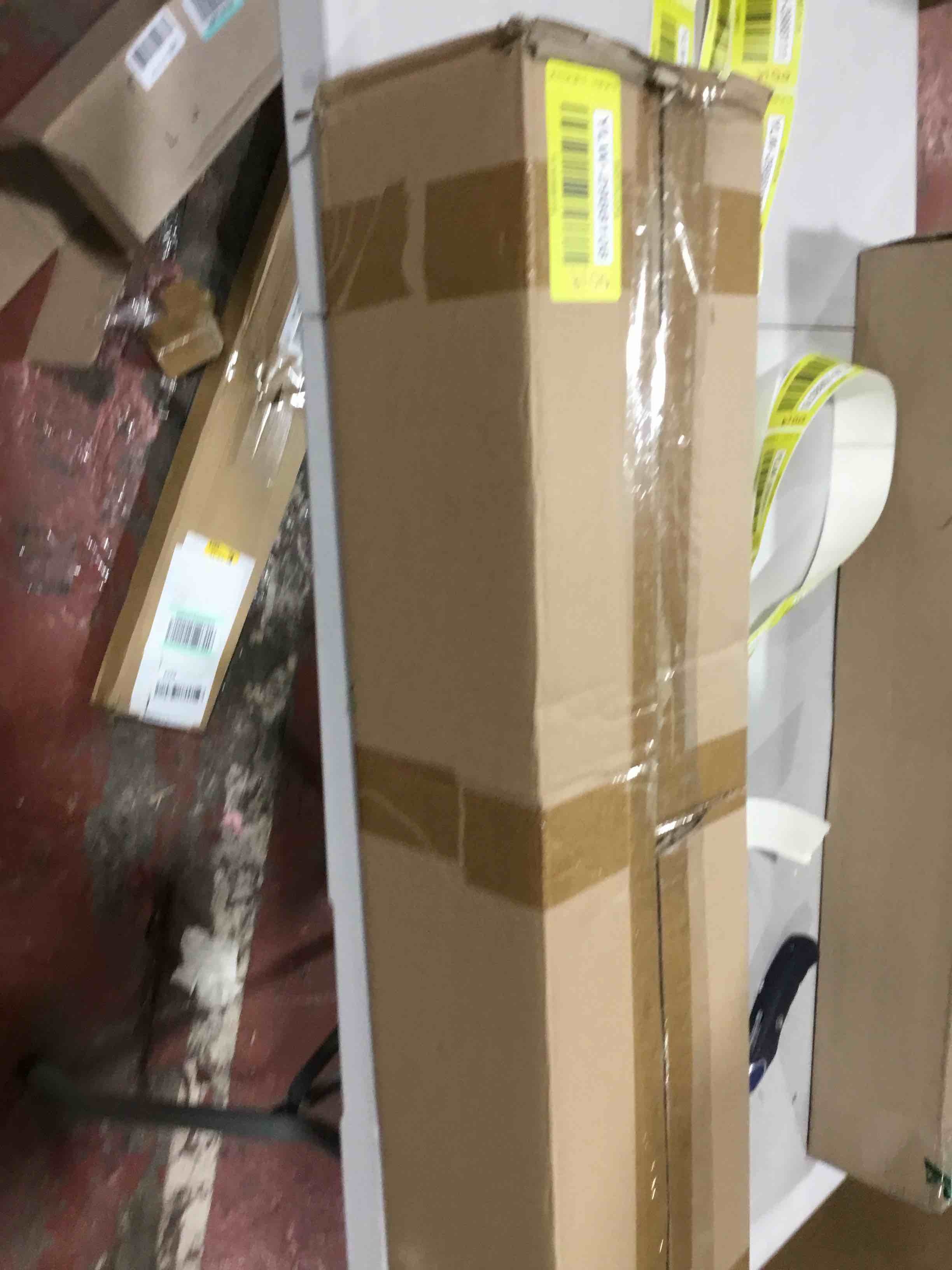 https://s3.amazonaws.com/lotting-images-prod/bidfta/YLW2988108_1704228541598.jpeg