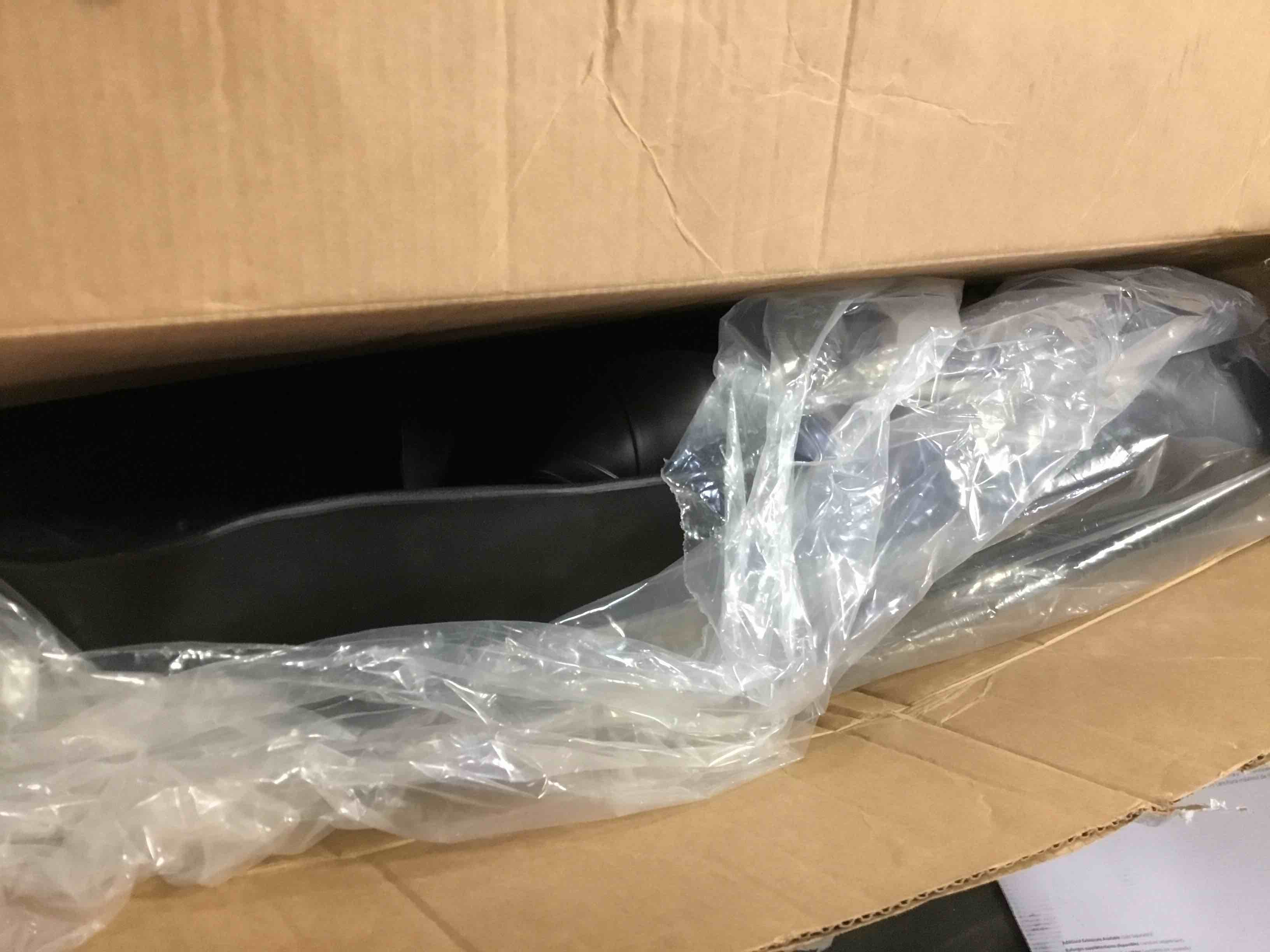 https://s3.amazonaws.com/lotting-images-prod/bidfta/YLW2999732_1653504459056.jpeg