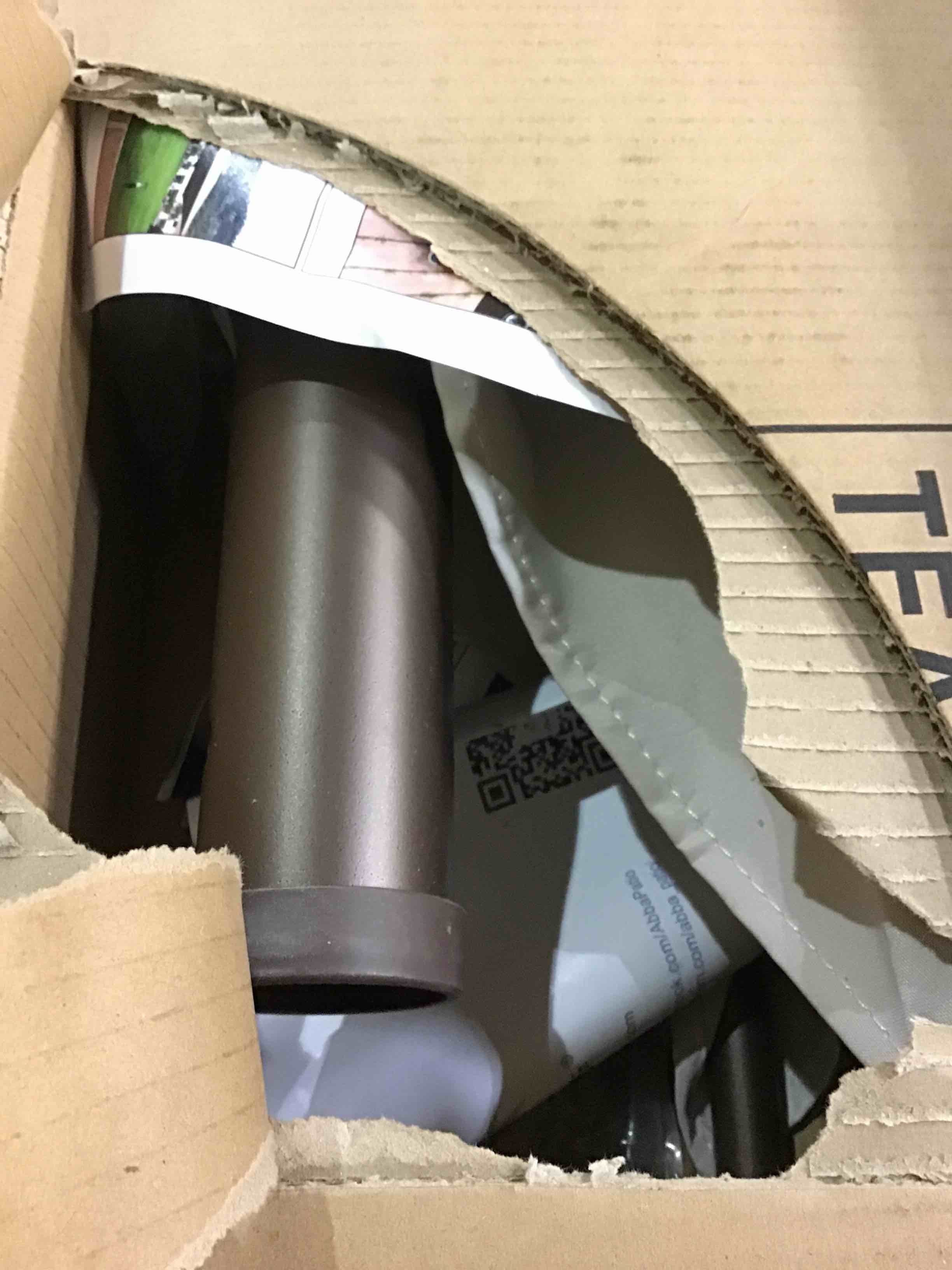 https://s3.amazonaws.com/lotting-images-prod/bidfta/YLW3018566_1659028713016.jpeg