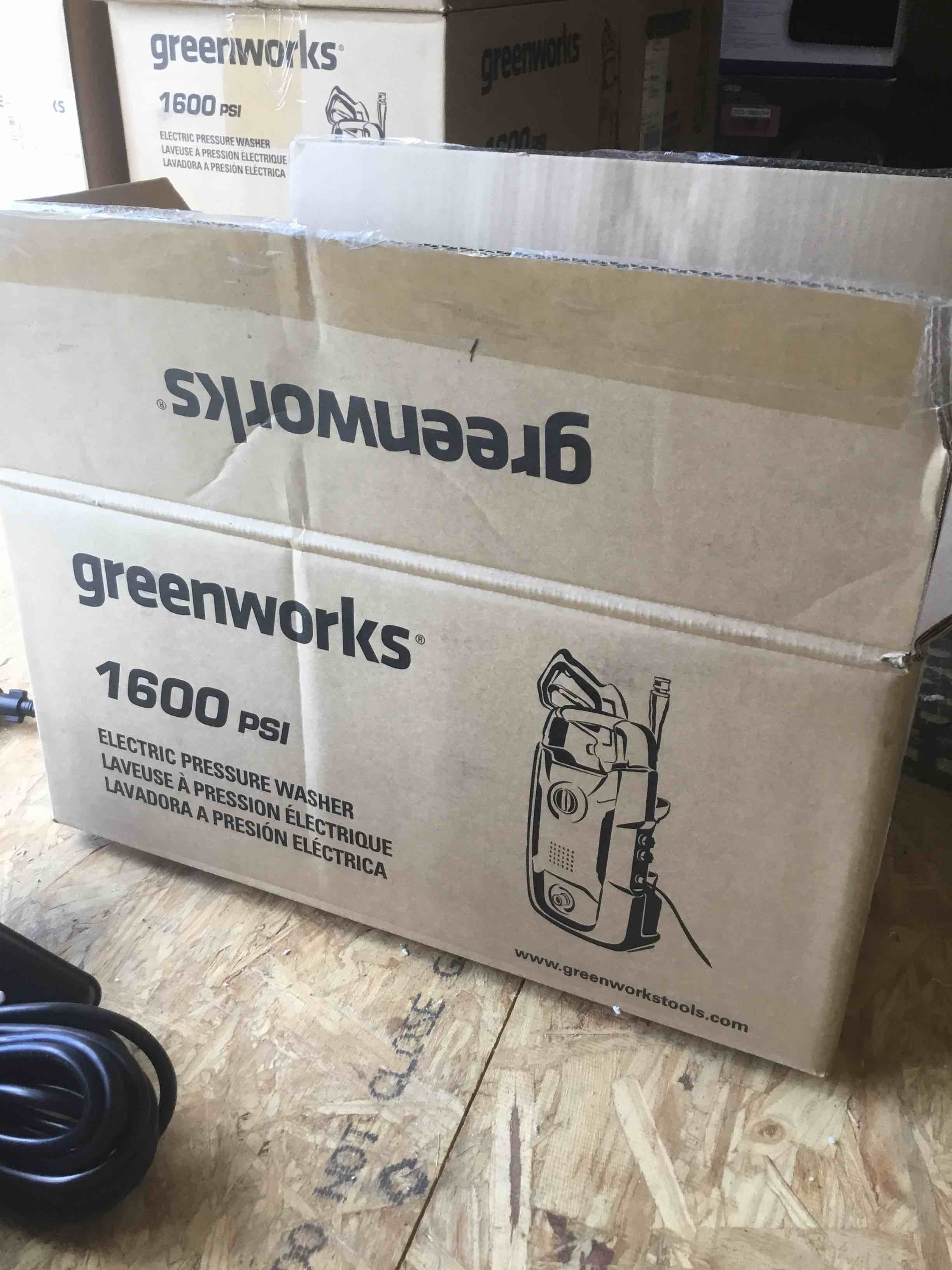 https://s3.amazonaws.com/lotting-images-prod/bidfta/_1660595099321.jpeg