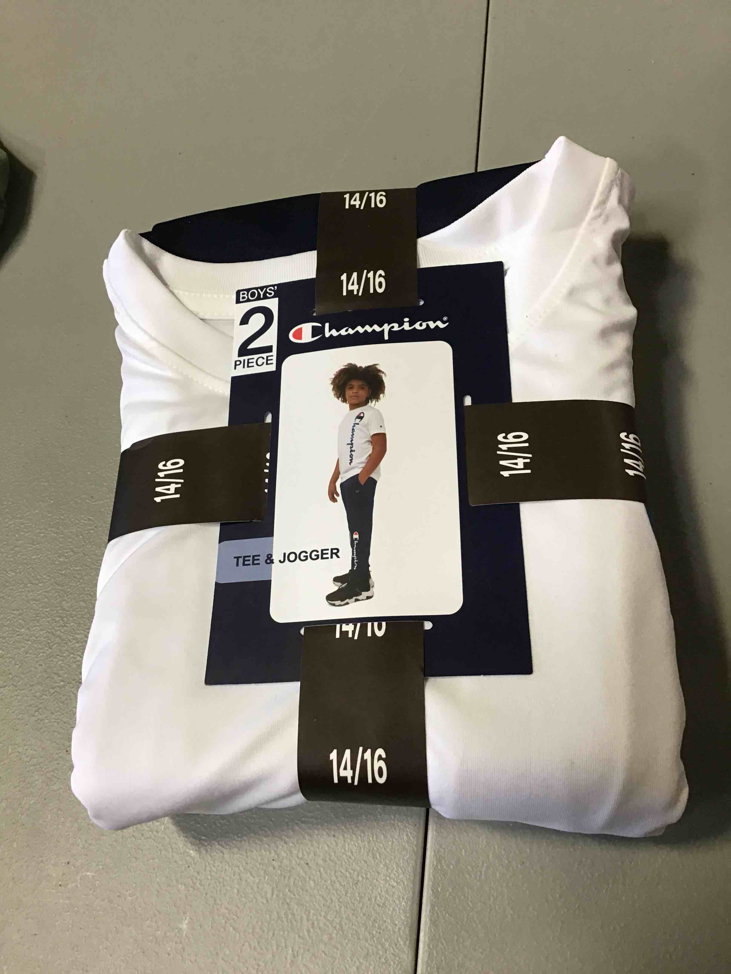 https://s3.amazonaws.com/lotting-images-prod/bidfta/_1675975810504.jpeg