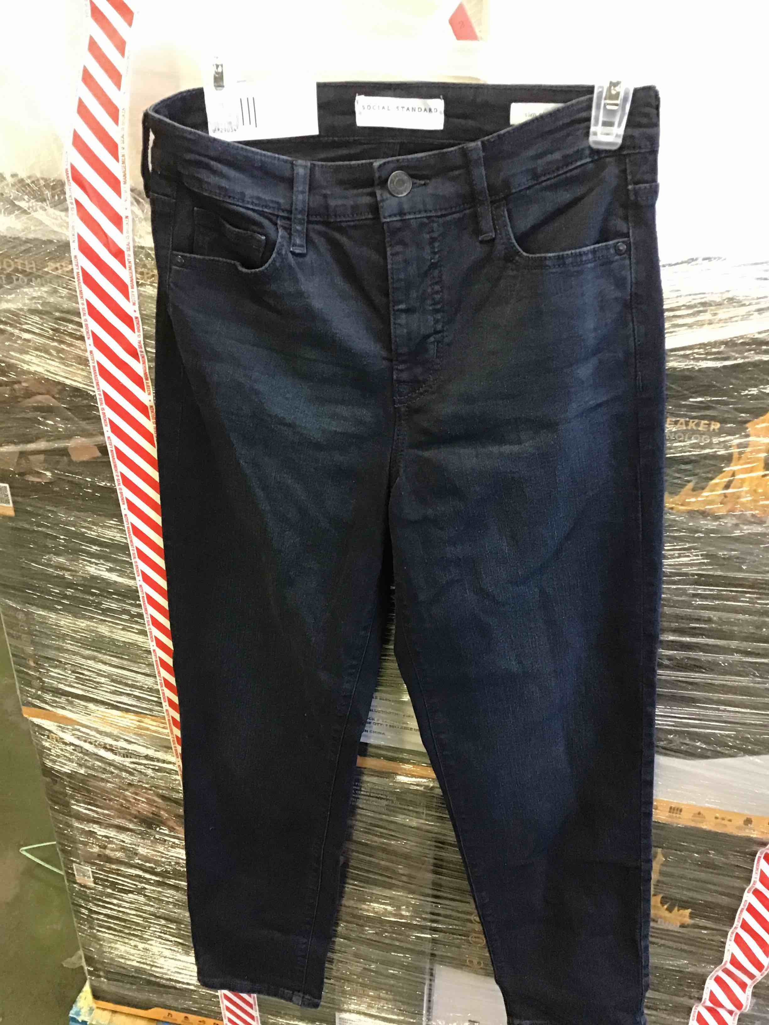 Social Standard by Sanctuary slim straight stretch denim navy blue Jean  Women Size 10
