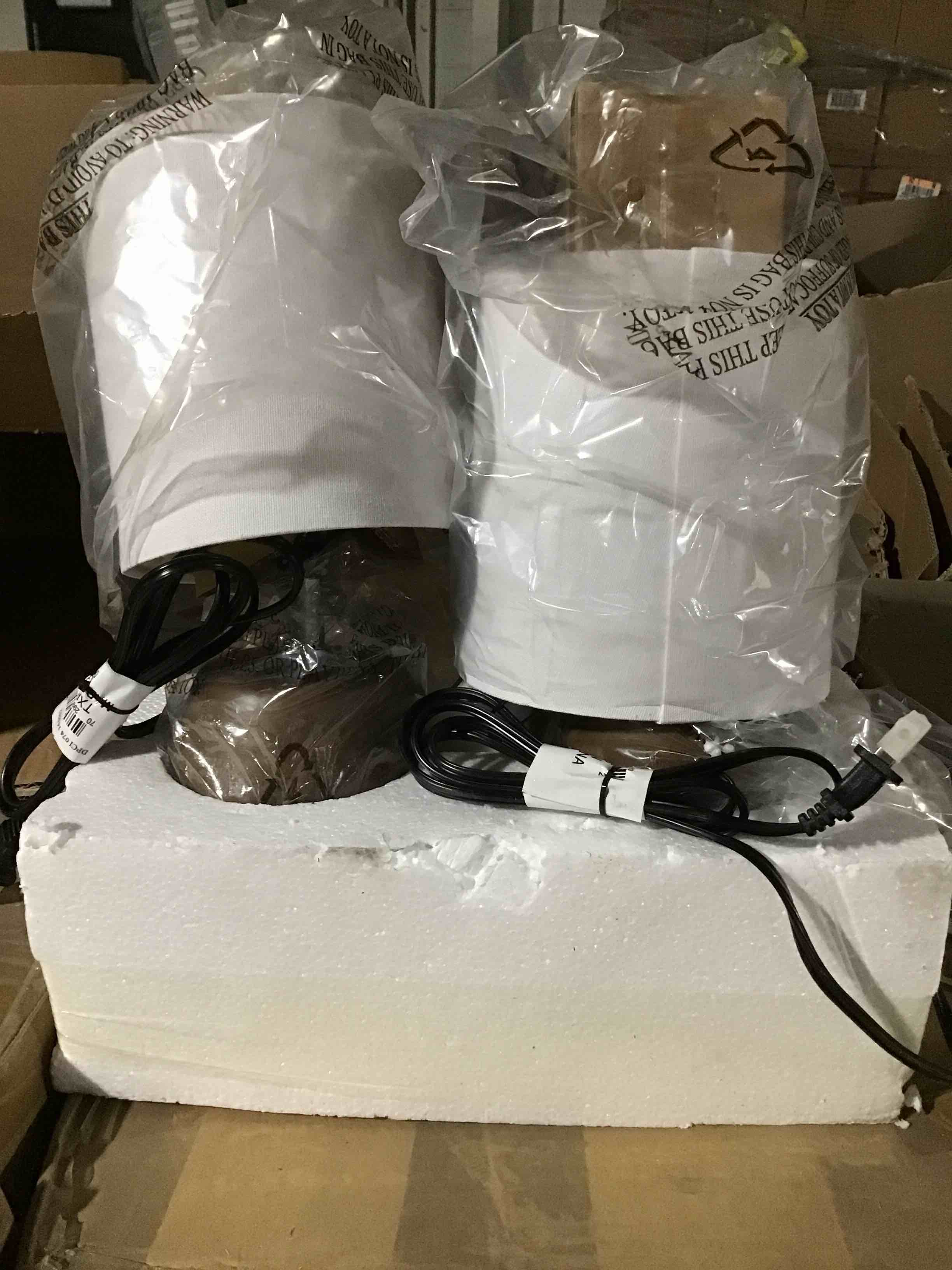 https://s3.amazonaws.com/lotting-images-prod/bidfta/_1680101284284.jpeg