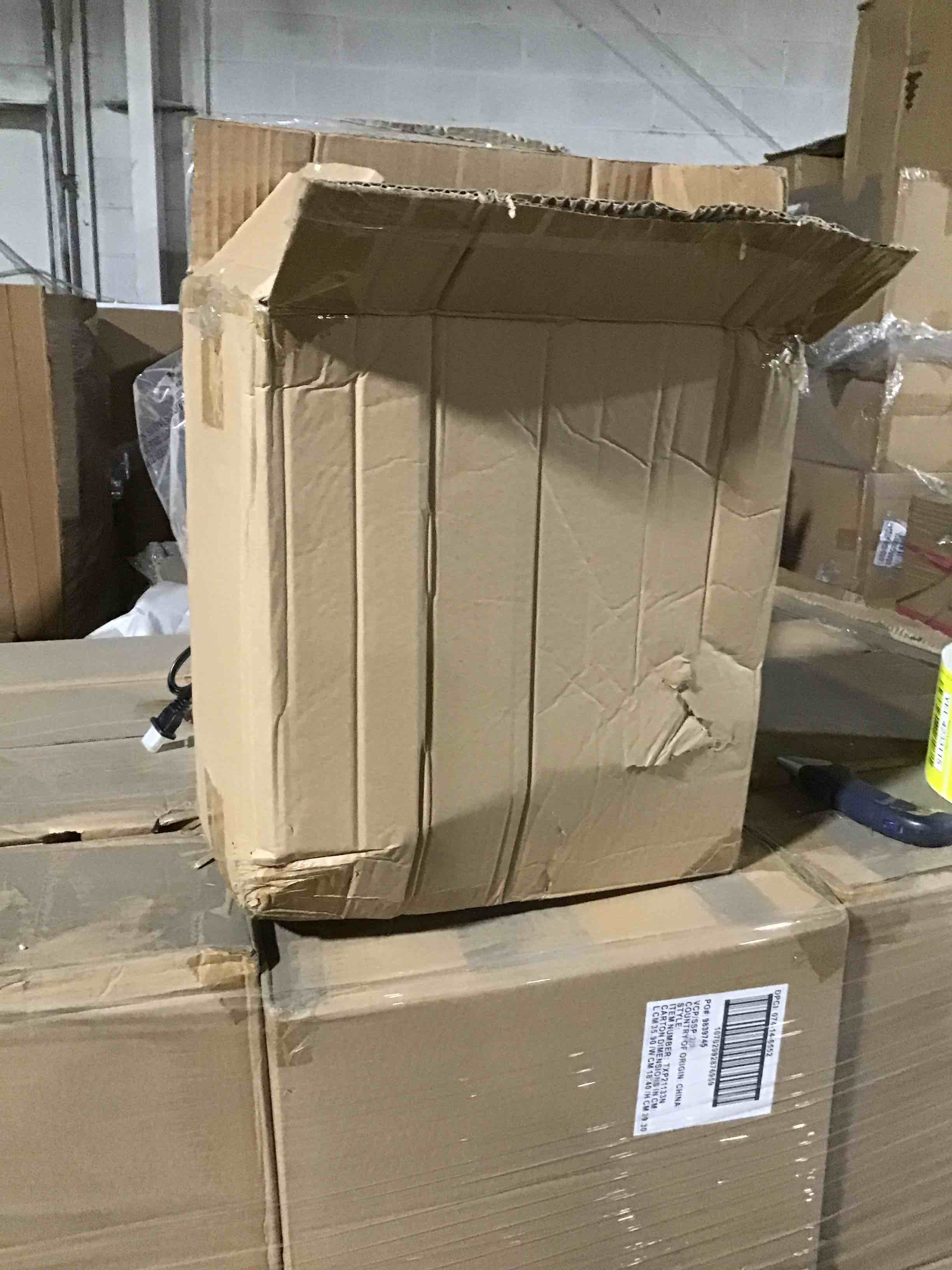 https://s3.amazonaws.com/lotting-images-prod/bidfta/_1680101302751.jpeg