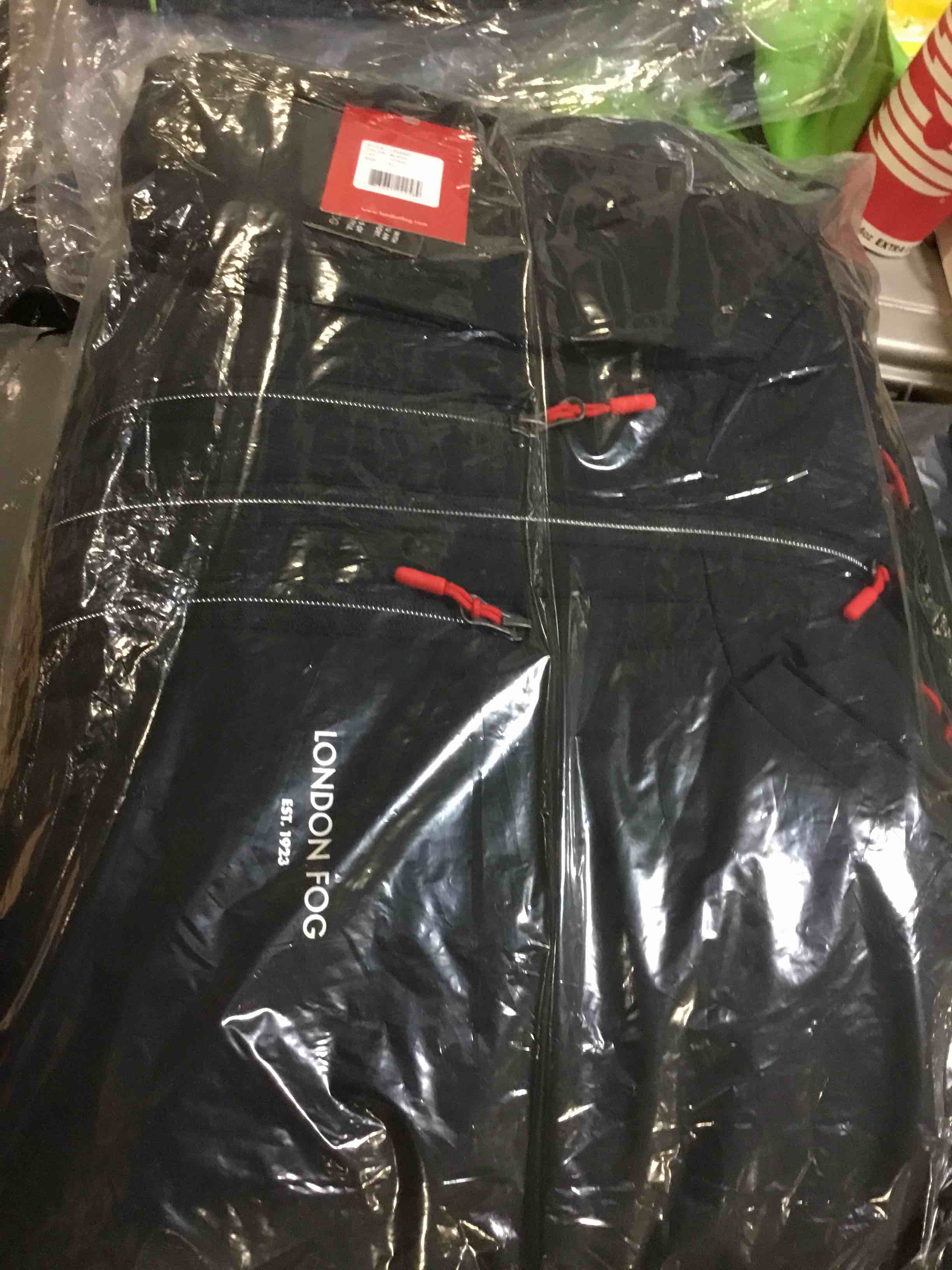https://s3.amazonaws.com/lotting-images-prod/bidfta/_1683112700827.jpeg
