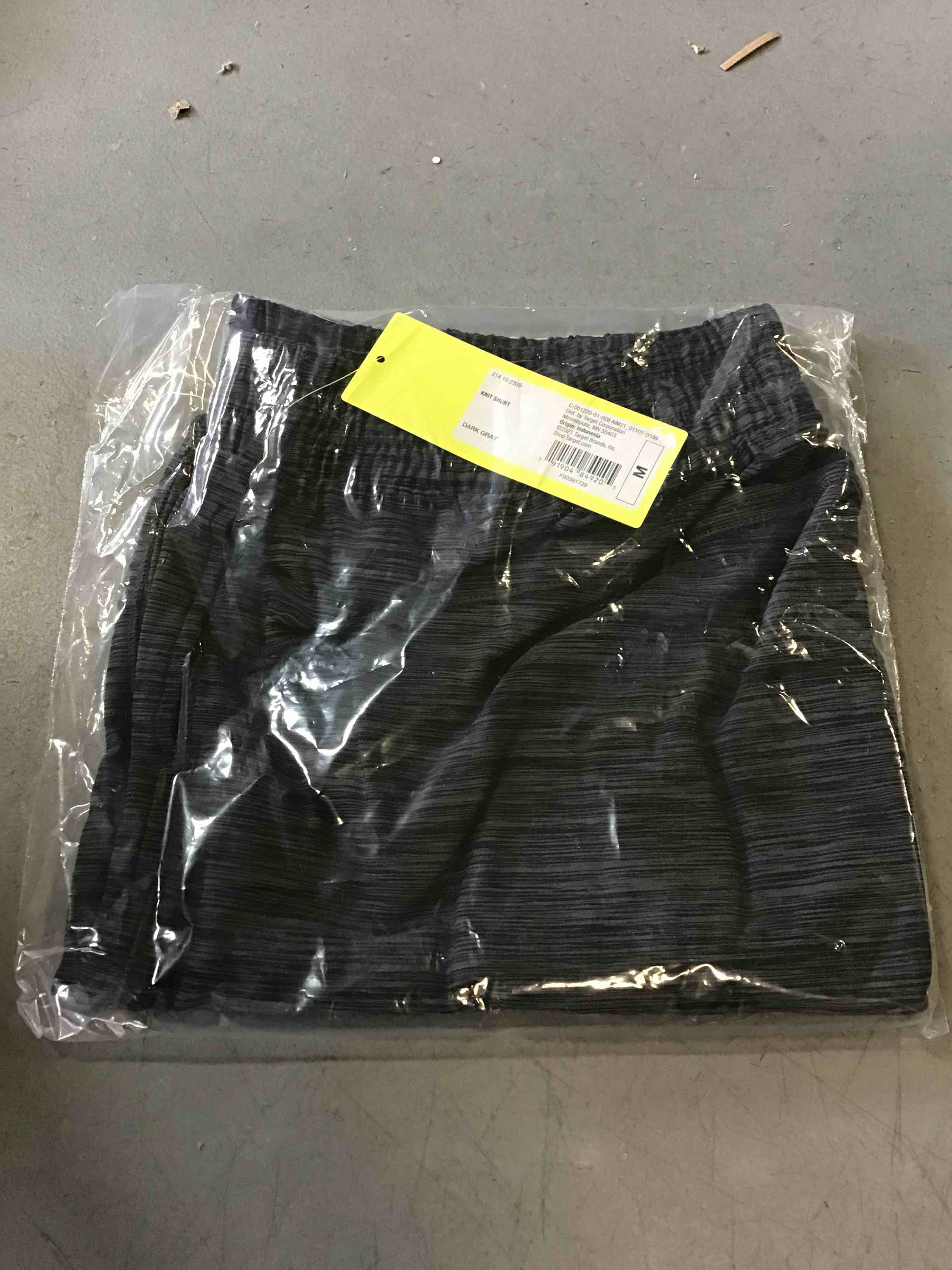 https://s3.amazonaws.com/lotting-images-prod/bidfta/_1683903985275.jpeg