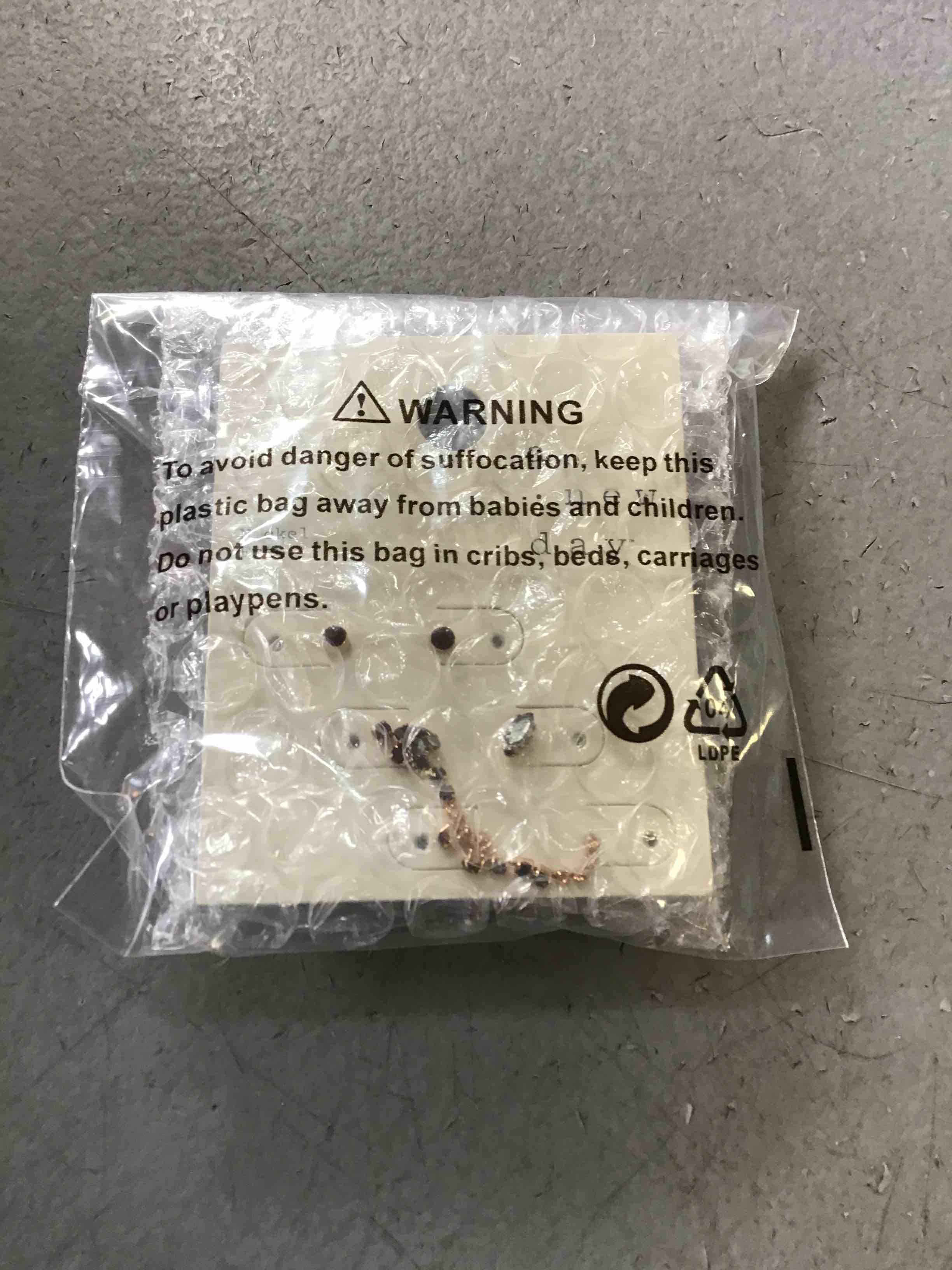 https://s3.amazonaws.com/lotting-images-prod/bidfta/_1684327247827.jpeg
