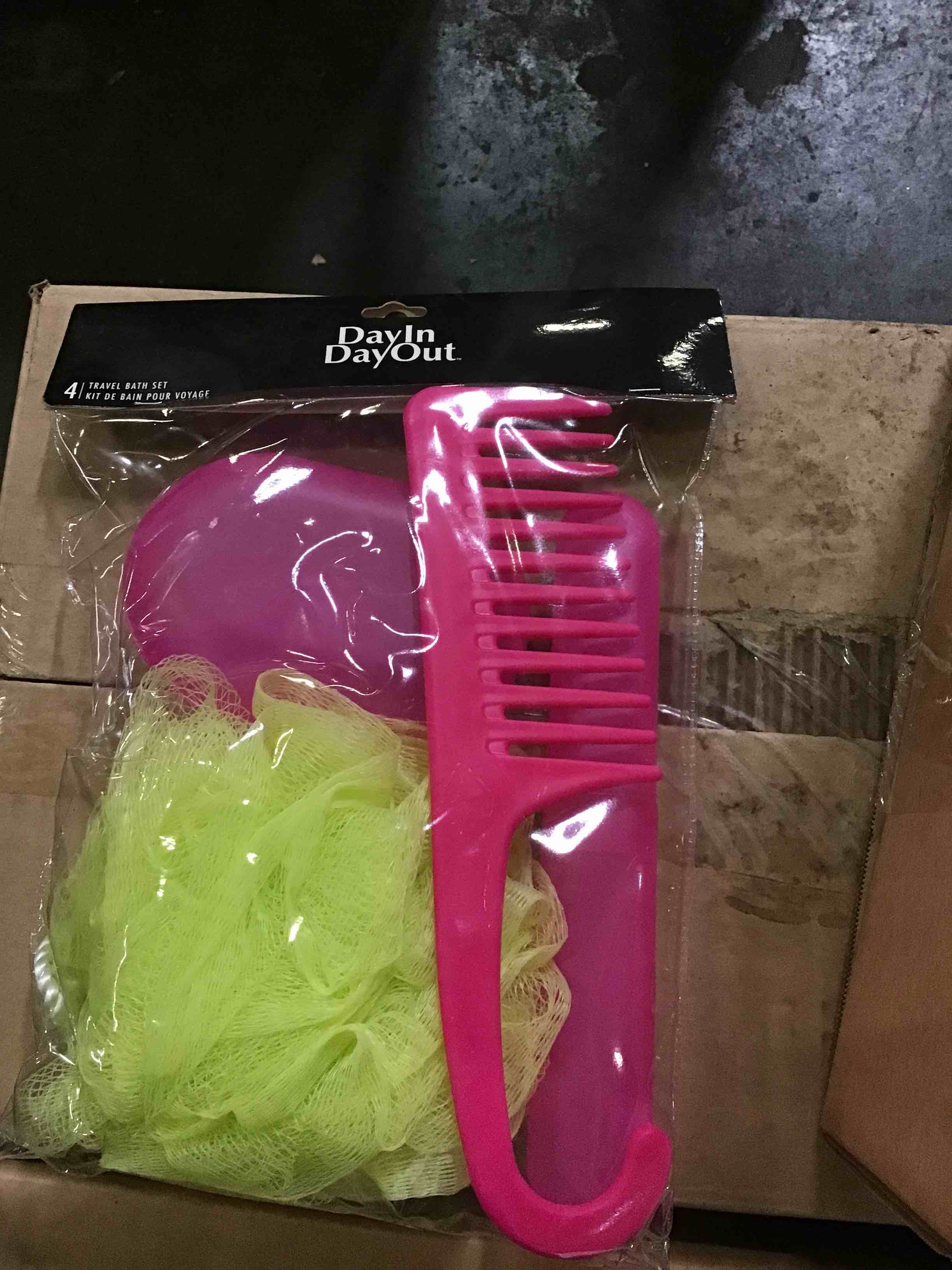 dayin dayout travel bath set 