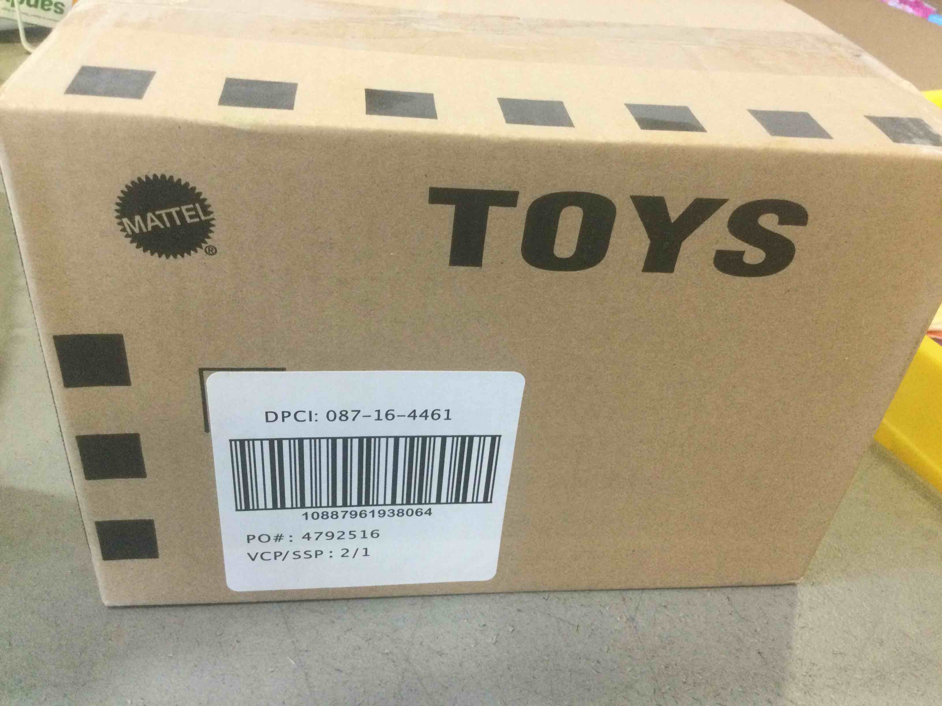 https://s3.amazonaws.com/lotting-images-prod/bidfta/_1685040403483.jpeg