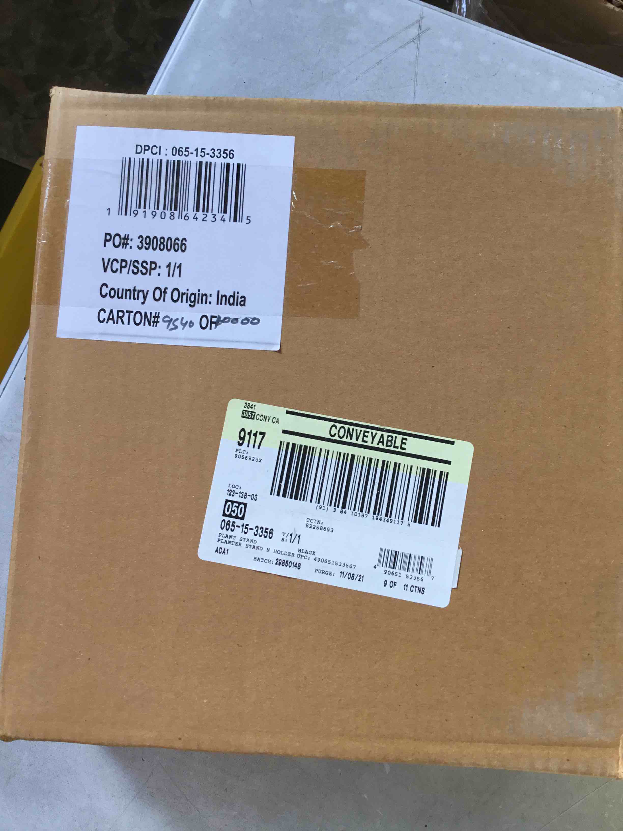 https://s3.amazonaws.com/lotting-images-prod/bidfta/_1685711219821.jpeg