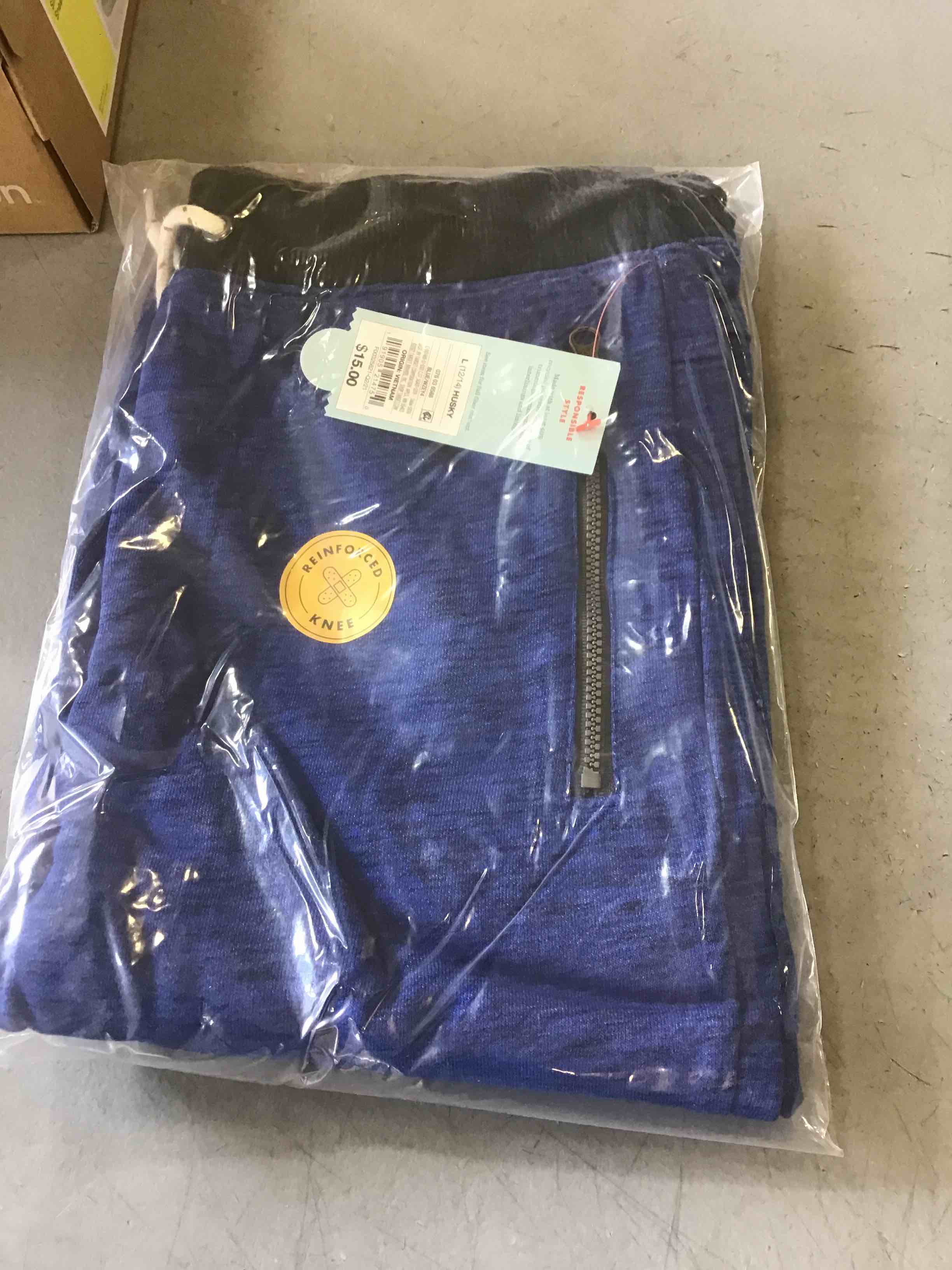 https://s3.amazonaws.com/lotting-images-prod/bidfta/_1685712420134.jpeg