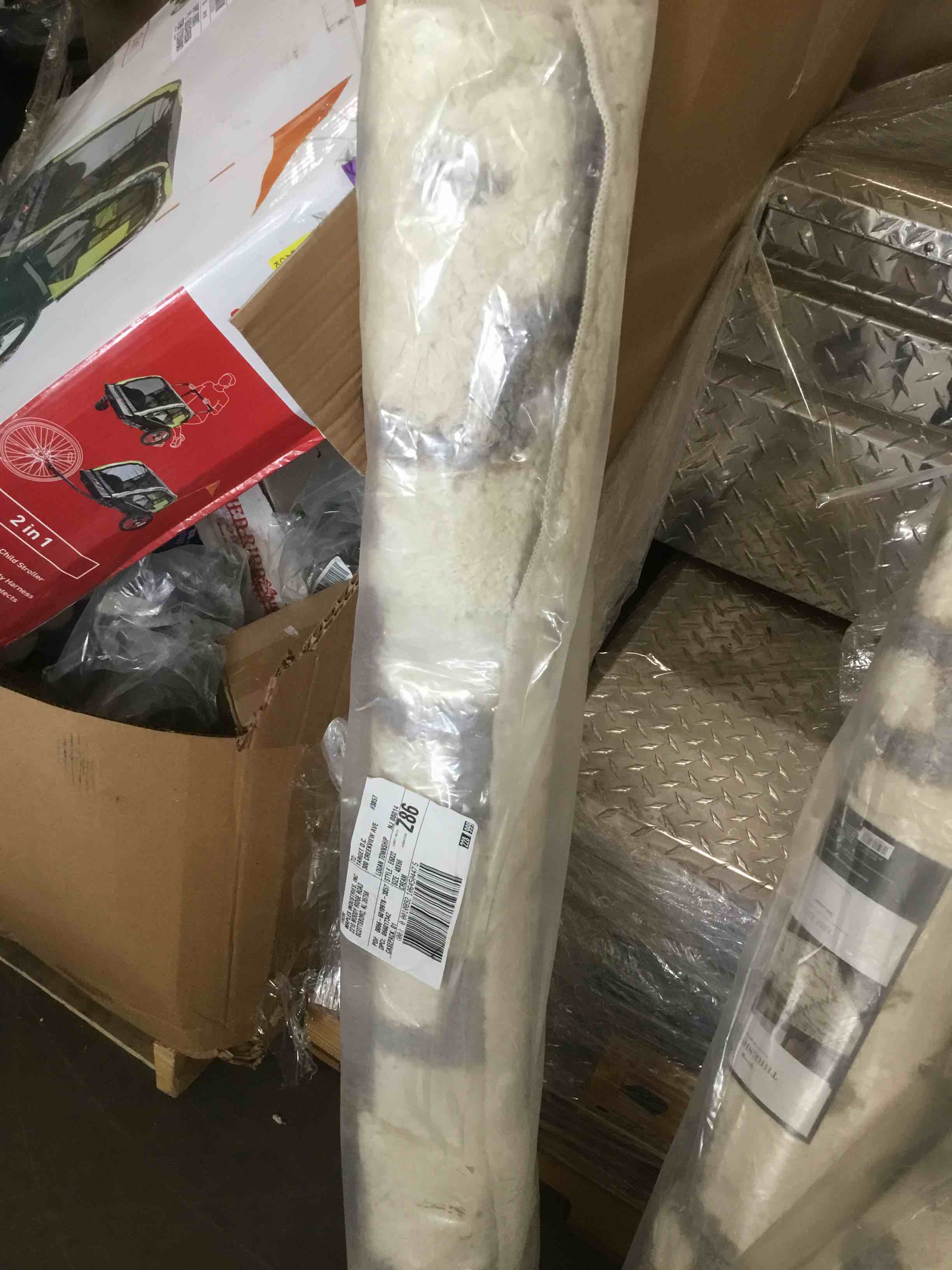 https://s3.amazonaws.com/lotting-images-prod/bidfta/_1686413764670.jpeg