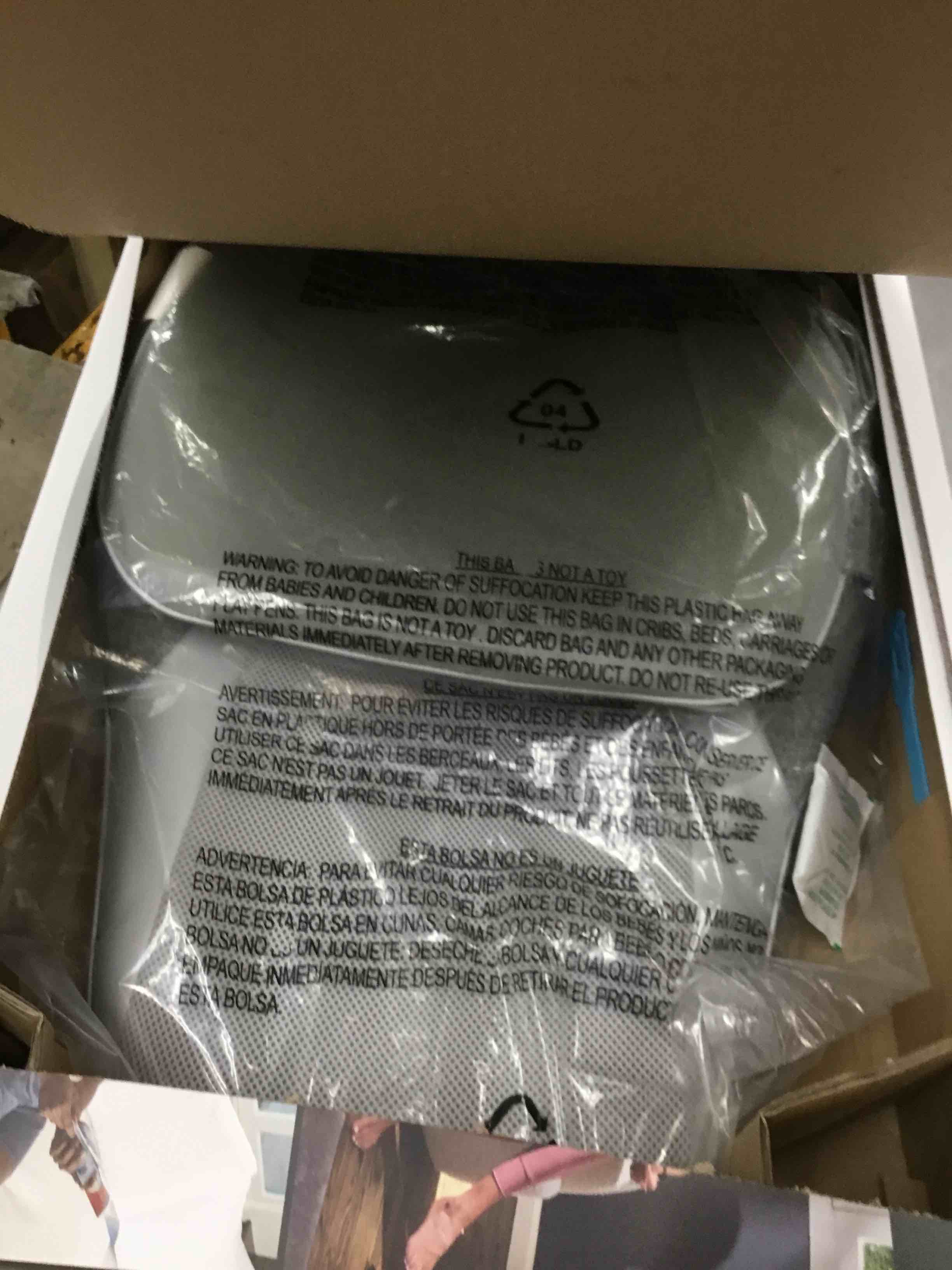 https://s3.amazonaws.com/lotting-images-prod/bidfta/_1686769613401.jpeg
