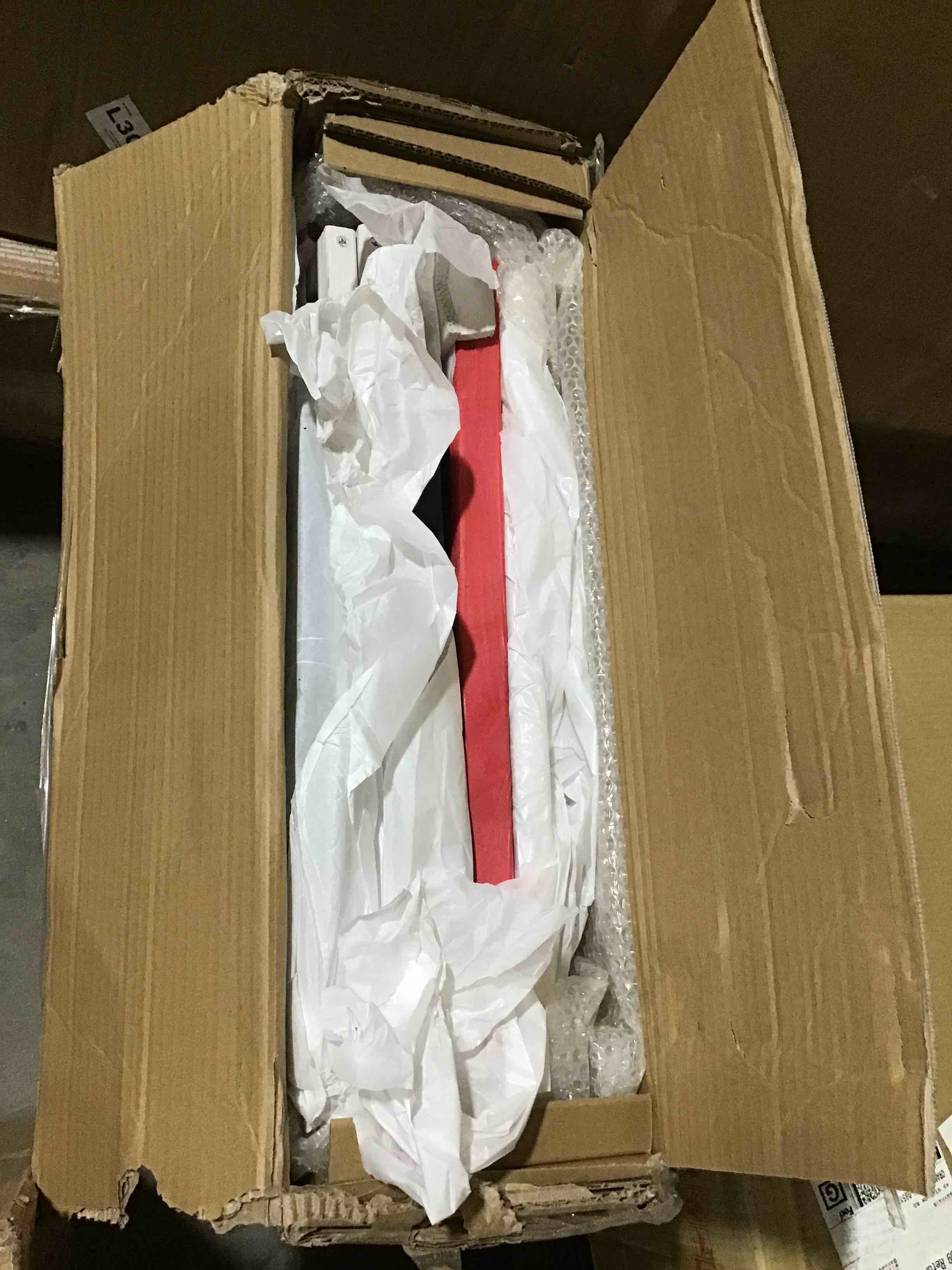 https://s3.amazonaws.com/lotting-images-prod/bidfta/_1686918385362.jpeg