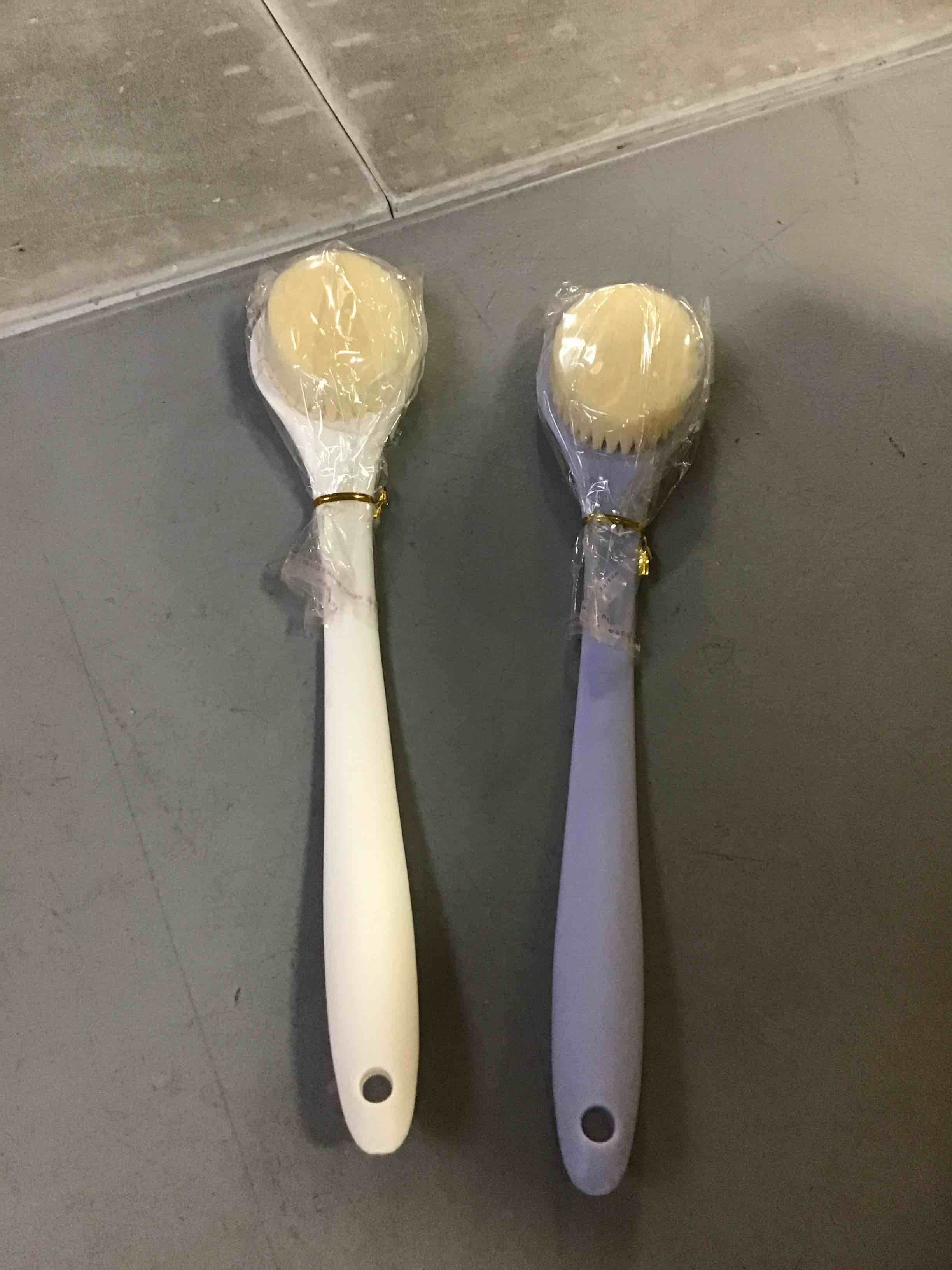 Assorted color Long Handle Bath Body Brush Soft Back Shower Exfoliating Skin Scrubber 2pc 