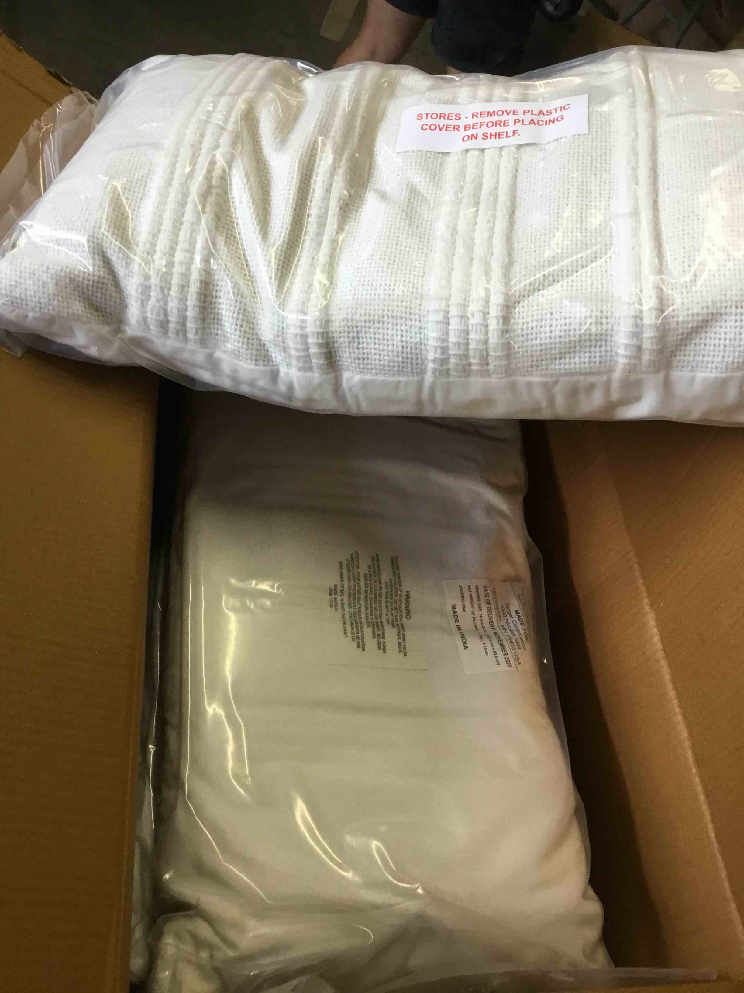 https://s3.amazonaws.com/lotting-images-prod/bidfta/_1687198199403.jpeg