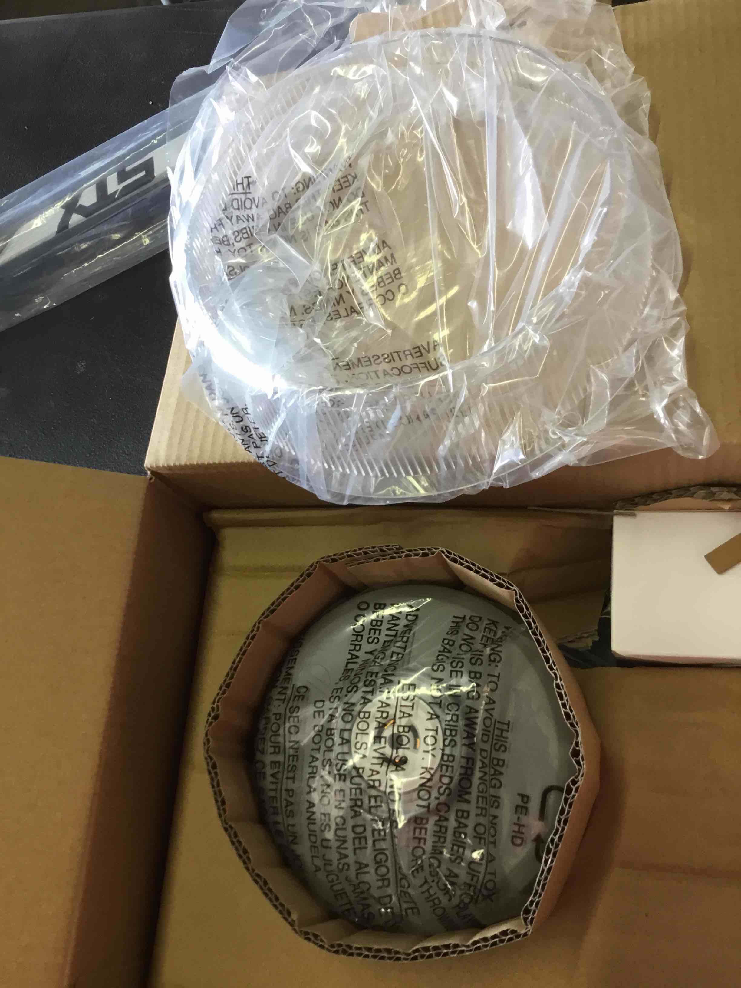 https://s3.amazonaws.com/lotting-images-prod/bidfta/_1688051970488.jpeg