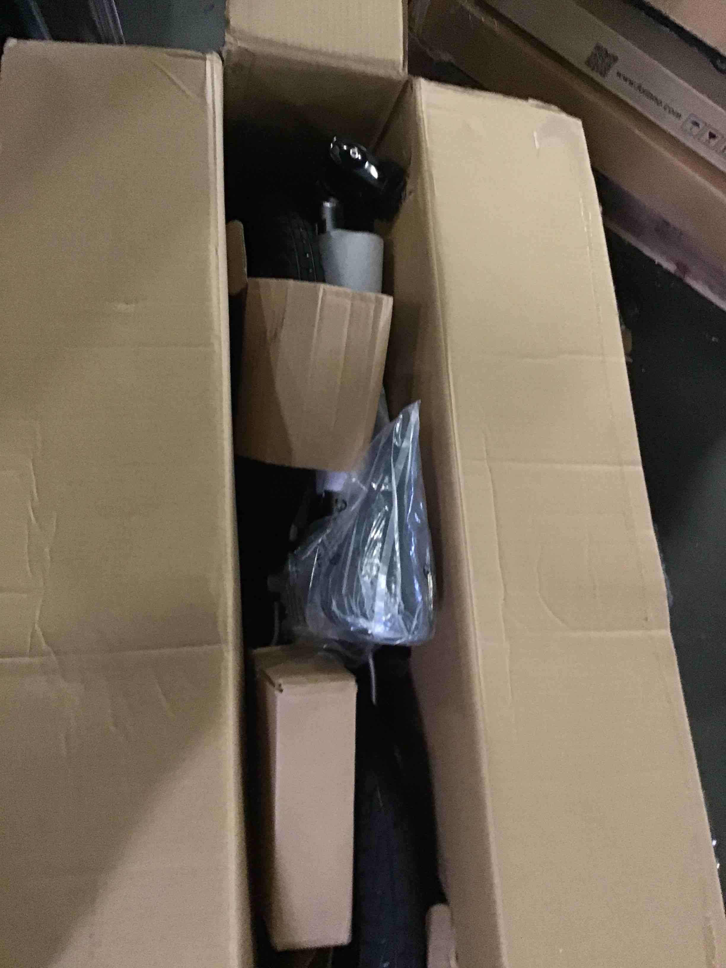 https://s3.amazonaws.com/lotting-images-prod/bidfta/_1689347224288.jpeg