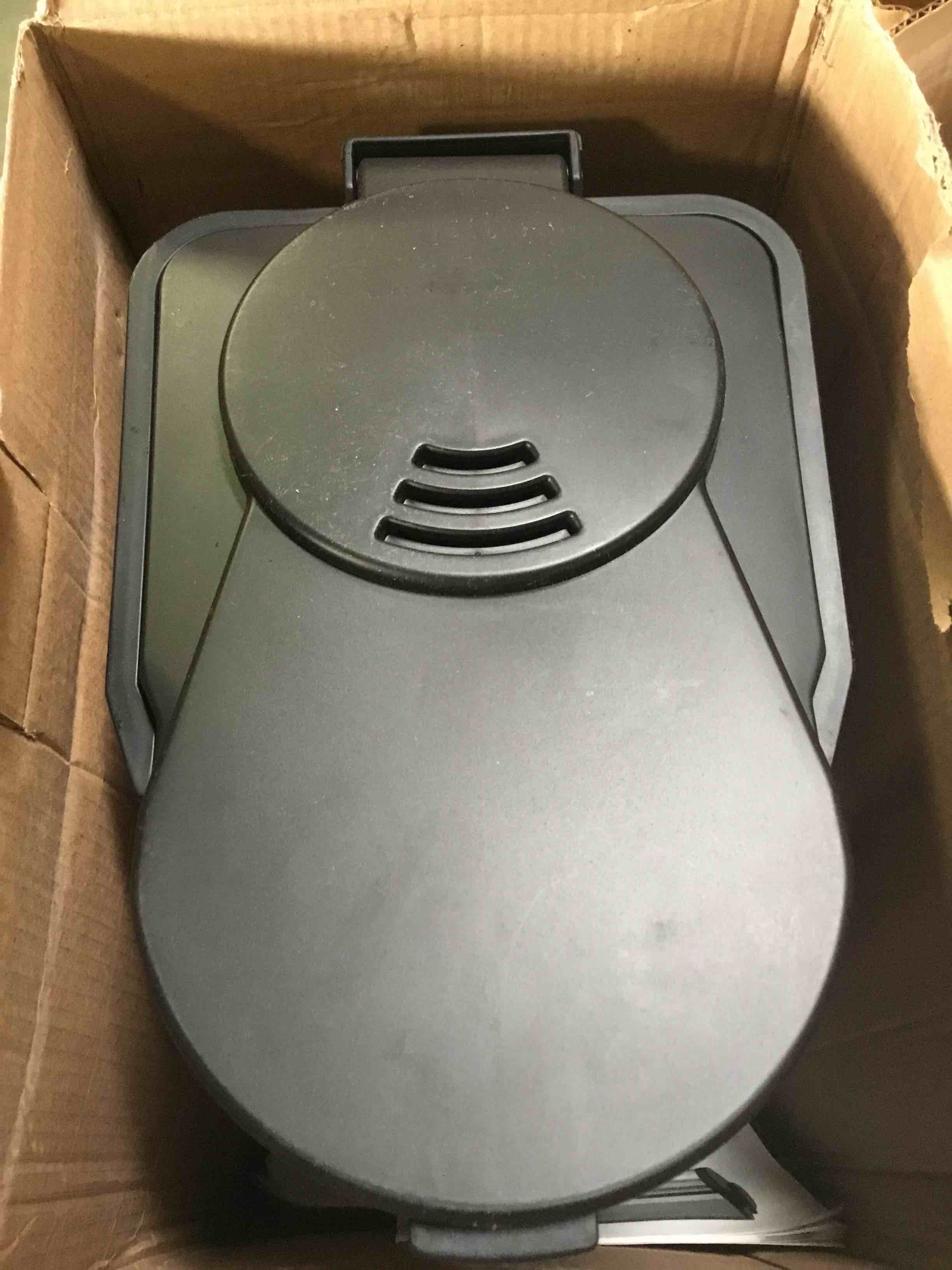 https://s3.amazonaws.com/lotting-images-prod/bidfta/_1689600766473.jpeg
