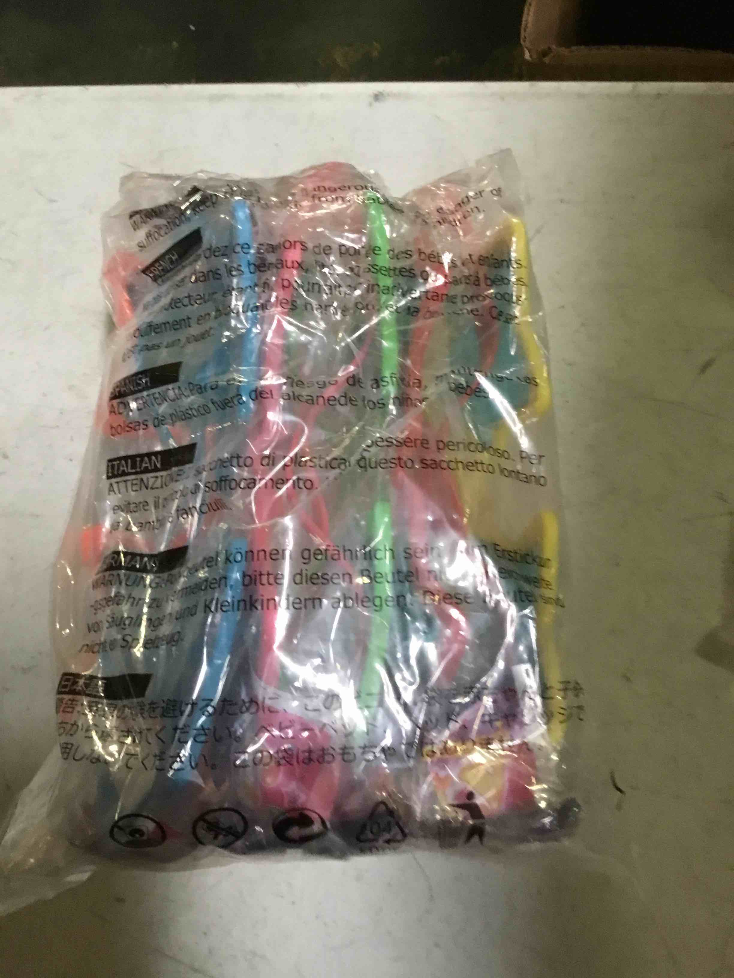 https://s3.amazonaws.com/lotting-images-prod/bidfta/_1690461780725.jpeg