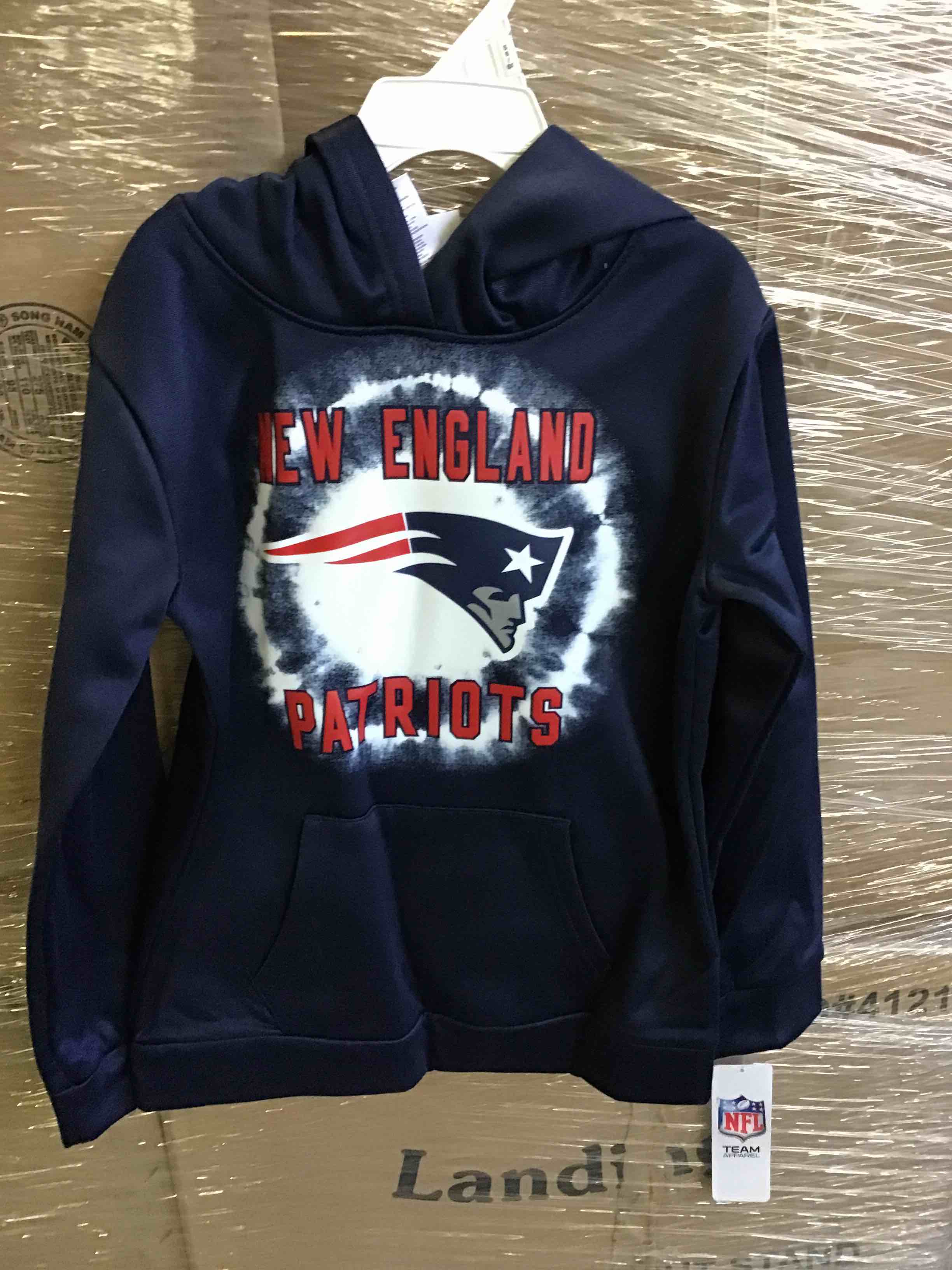 Team Fan Apparel NFL Gameday Adult Hooded Sweatshirt, Pro Football Fleece Hoodie Pullover Sweatshirt S/6X