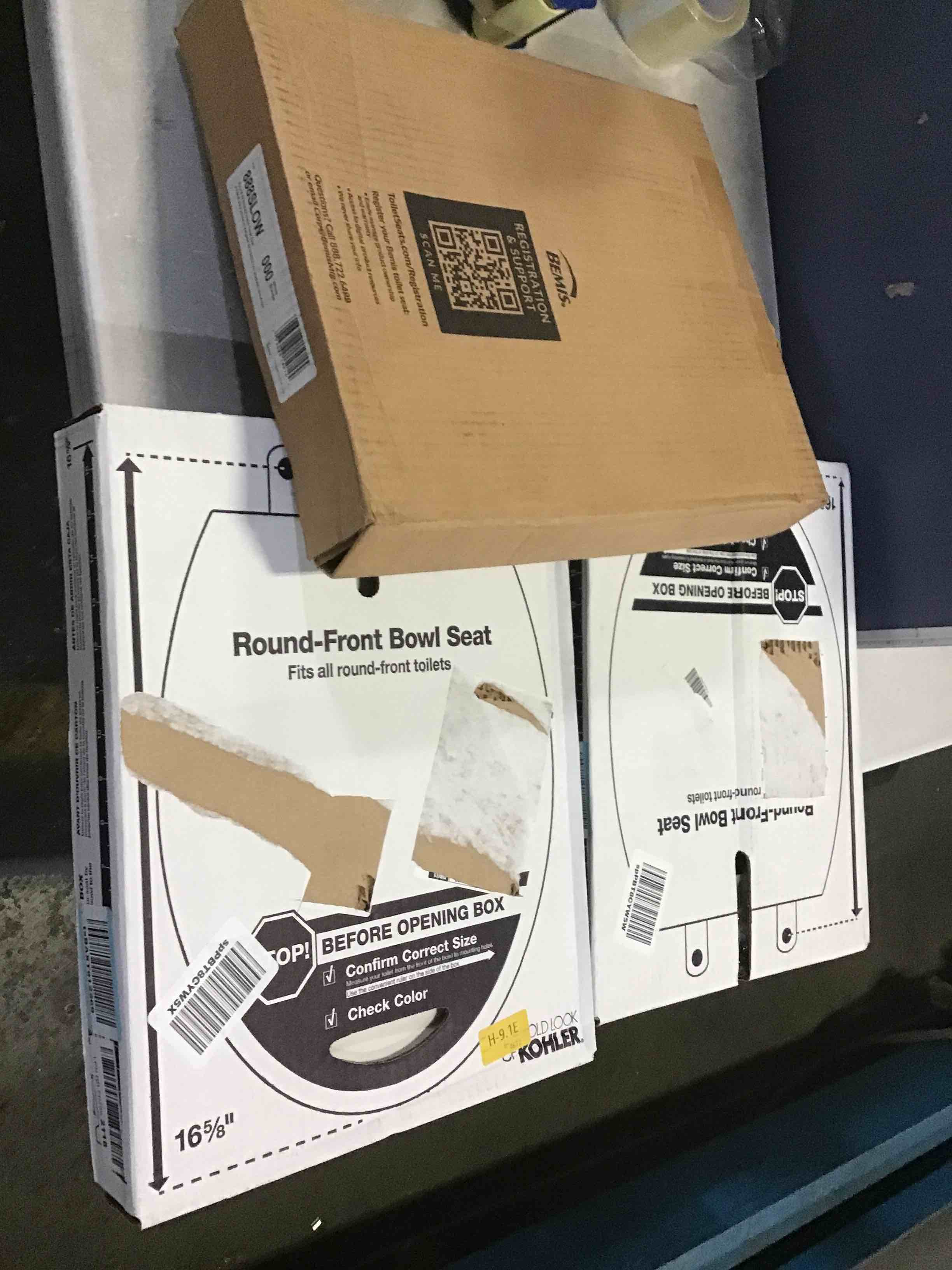 Assortment of Round Bowl Seats, fits all round toilets, different styles and different sizes, from different brands,