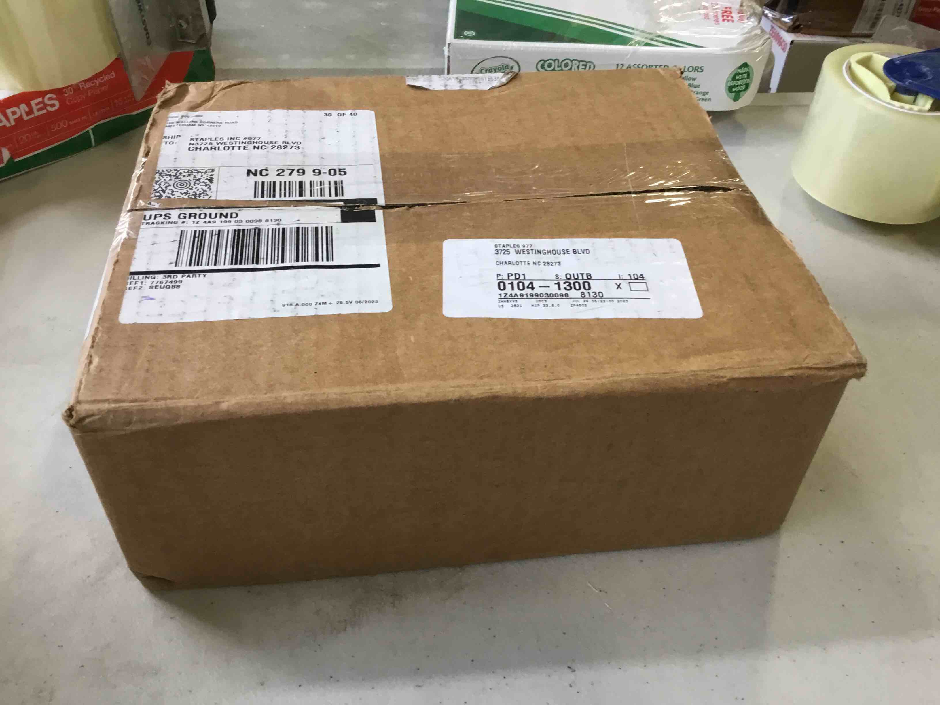 https://s3.amazonaws.com/lotting-images-prod/bidfta/_1692630836722.jpeg