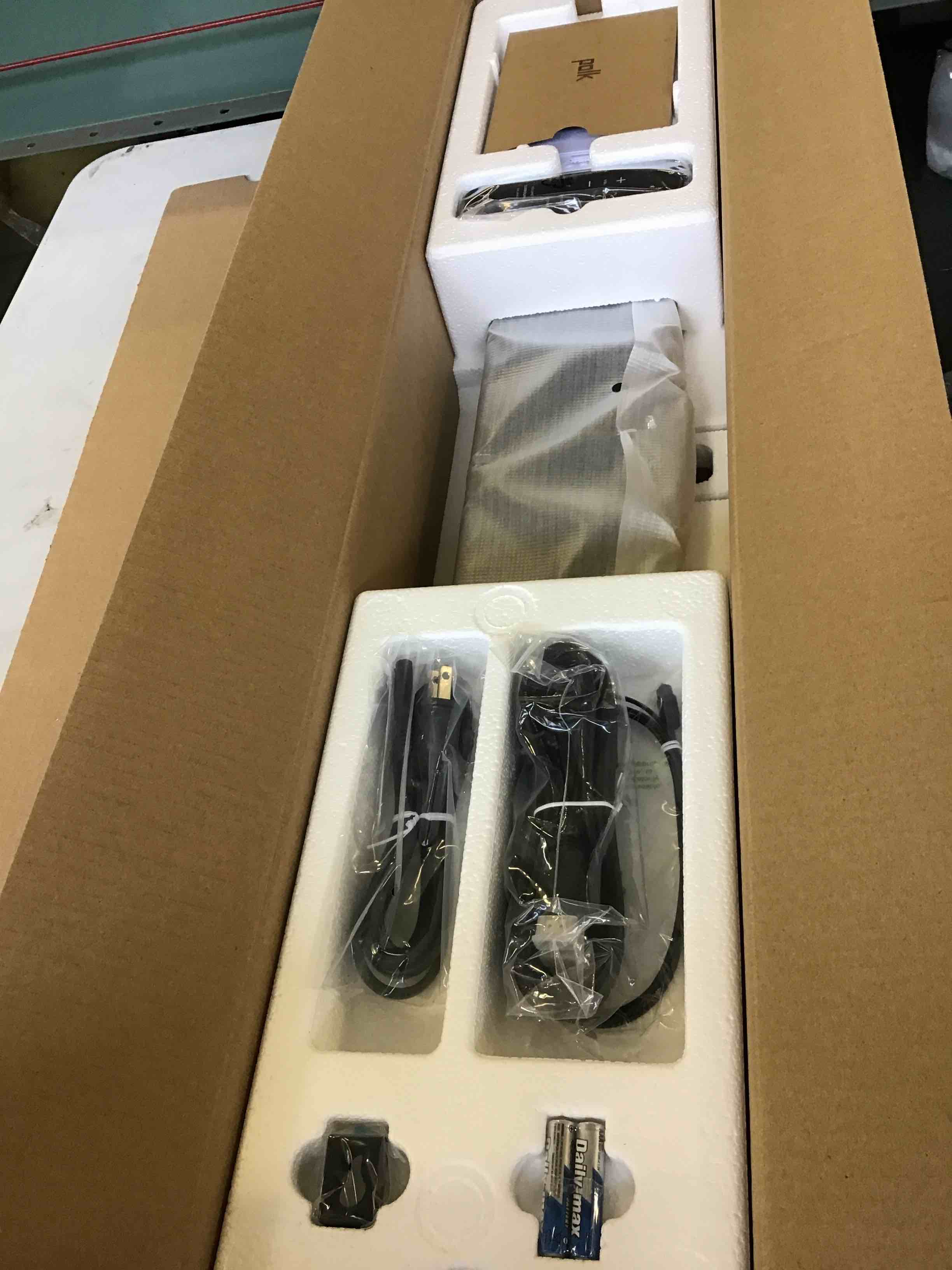 https://s3.amazonaws.com/lotting-images-prod/bidfta/_1692724639874.jpeg