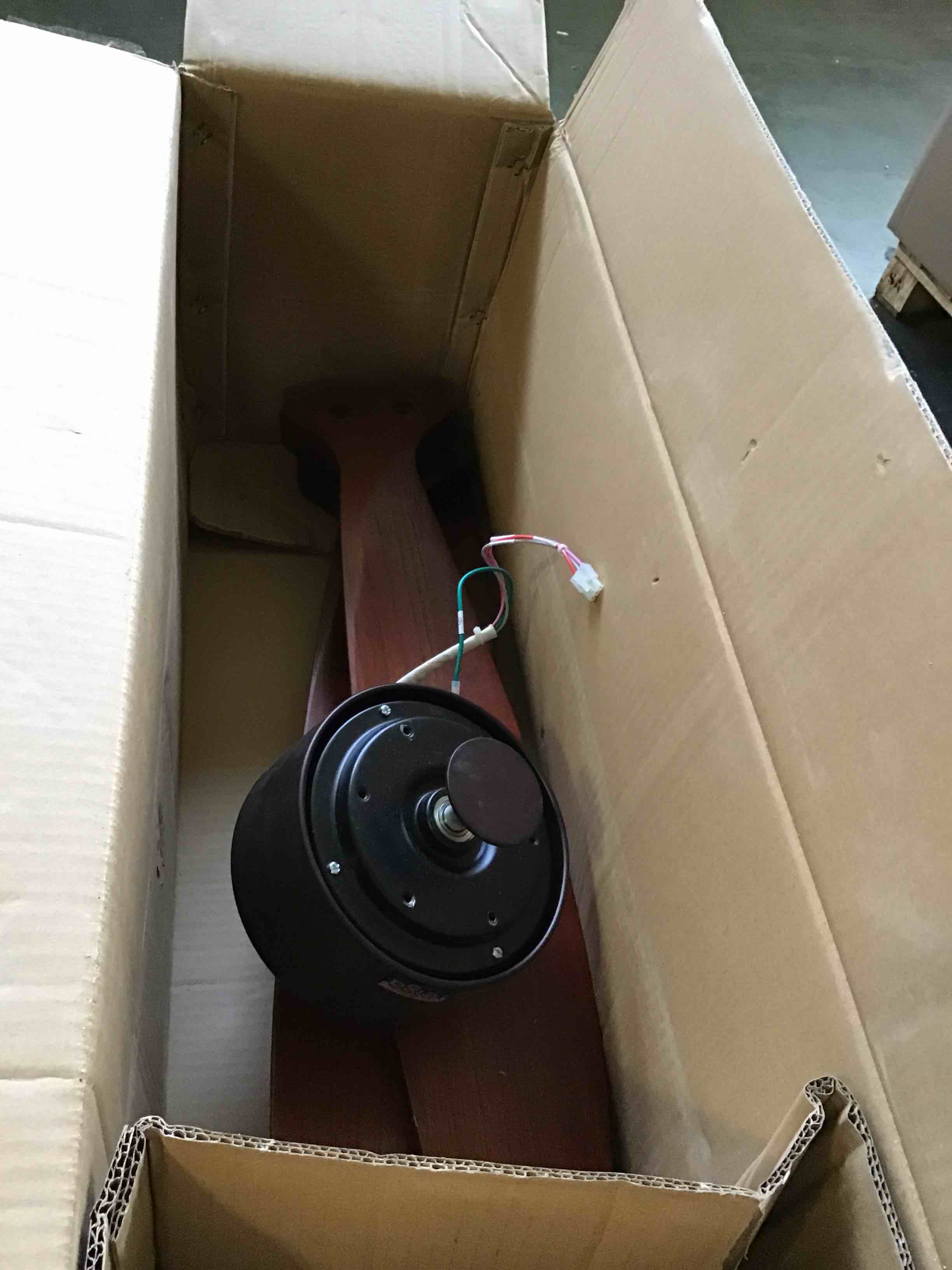 https://s3.amazonaws.com/lotting-images-prod/bidfta/_1692976207434.jpeg