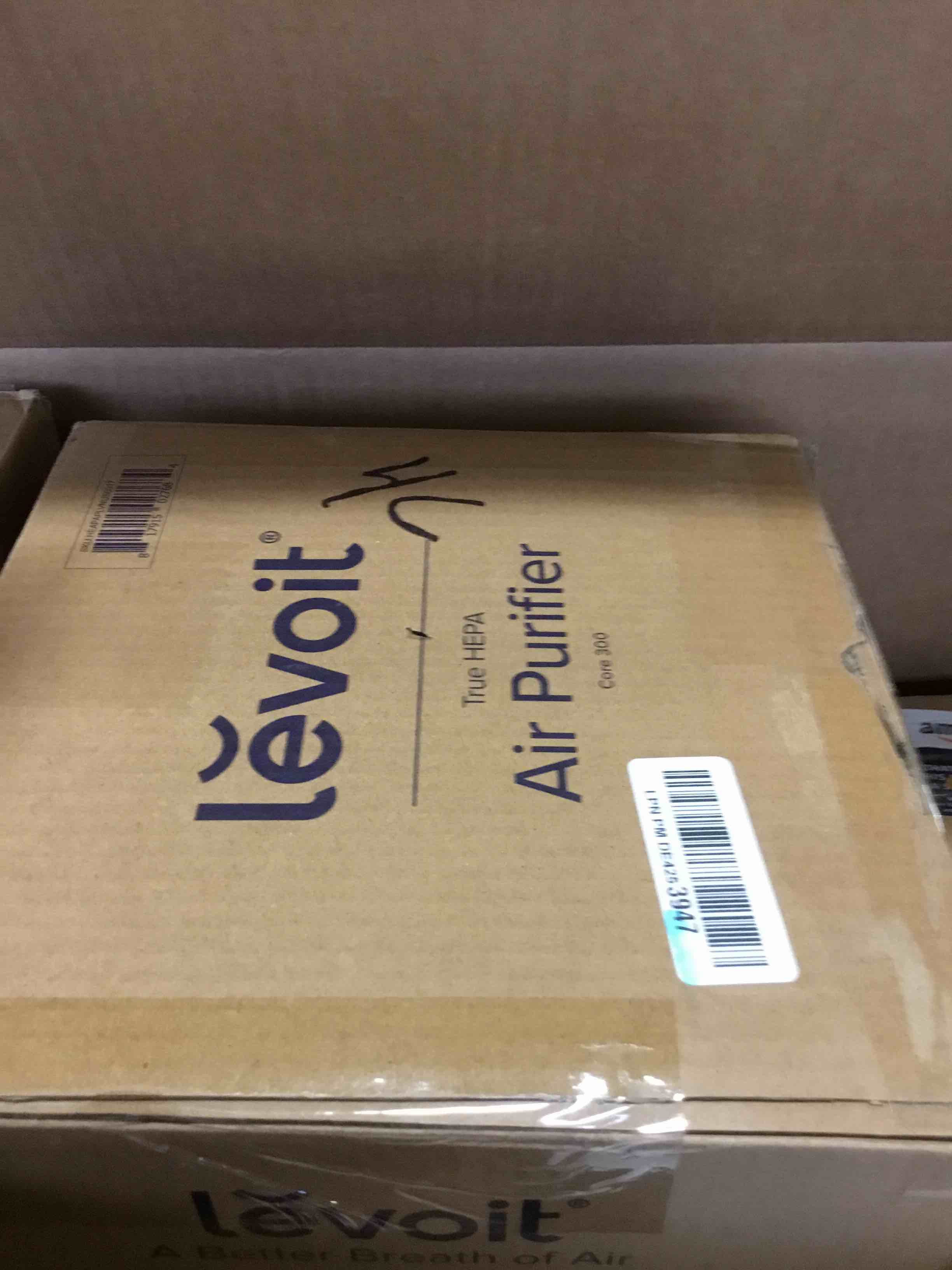https://s3.amazonaws.com/lotting-images-prod/bidfta/_1693051486668.jpeg