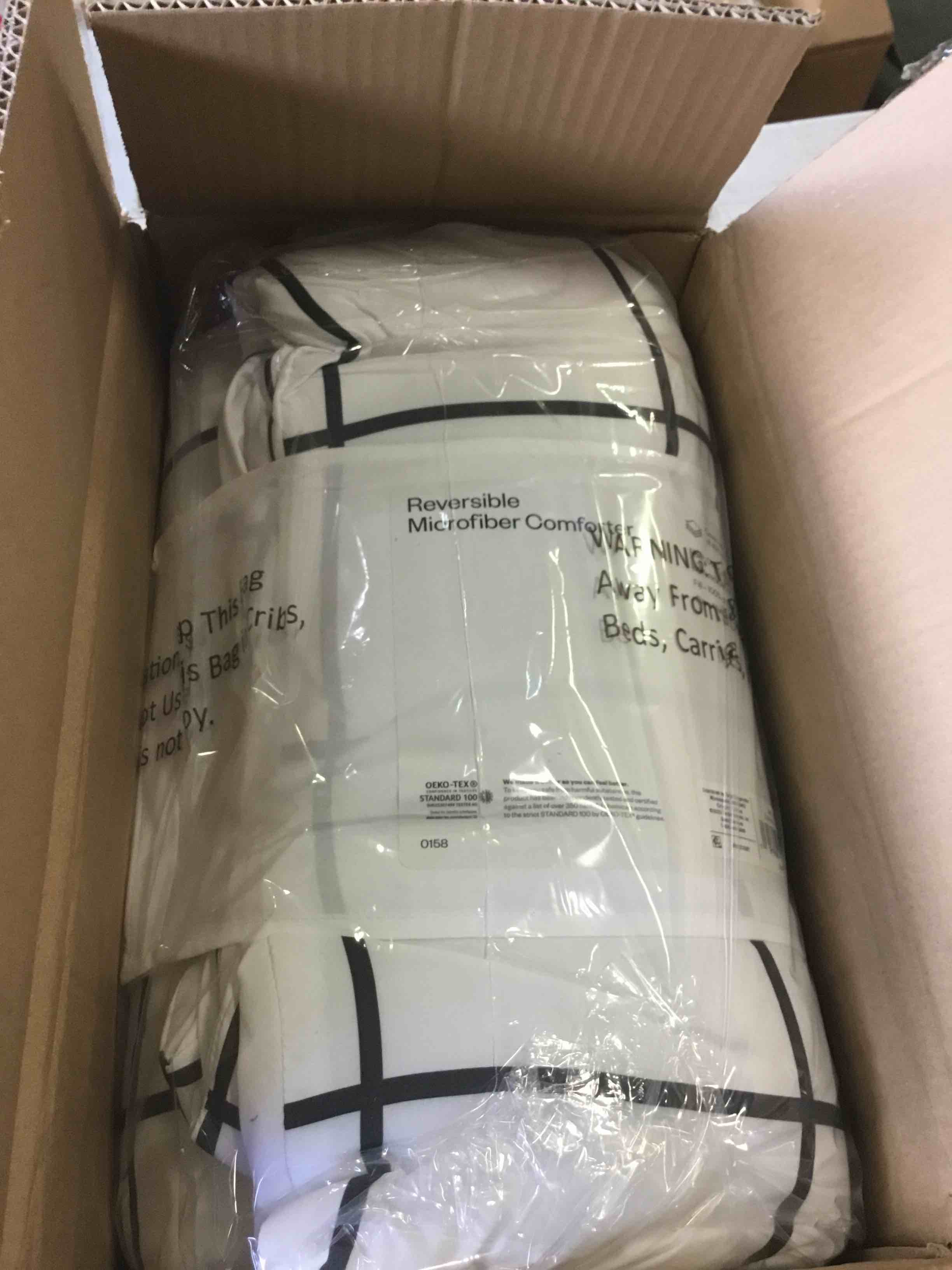 https://s3.amazonaws.com/lotting-images-prod/bidfta/_1693938495829.jpeg