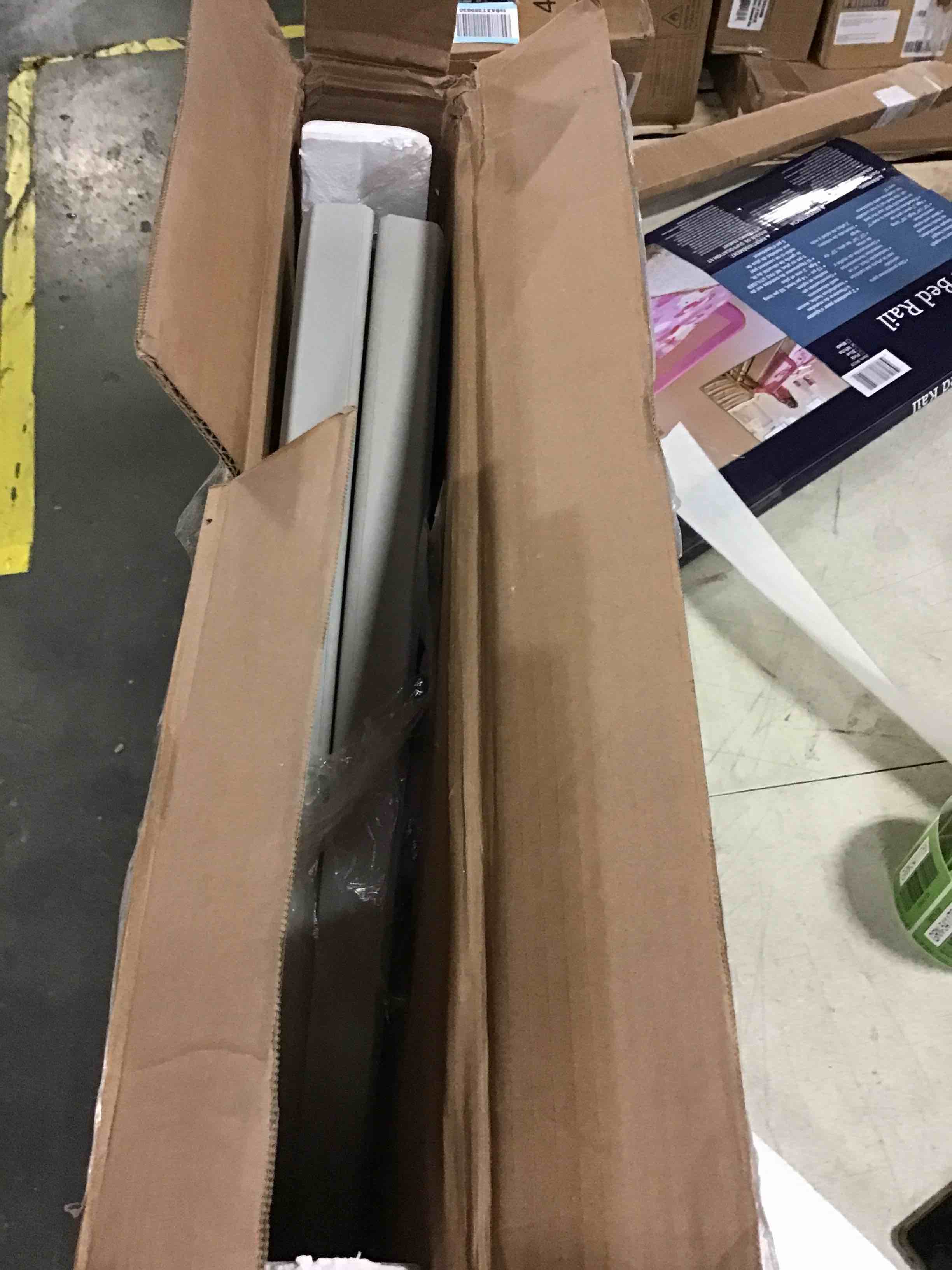 https://s3.amazonaws.com/lotting-images-prod/bidfta/_1694260603065.jpeg
