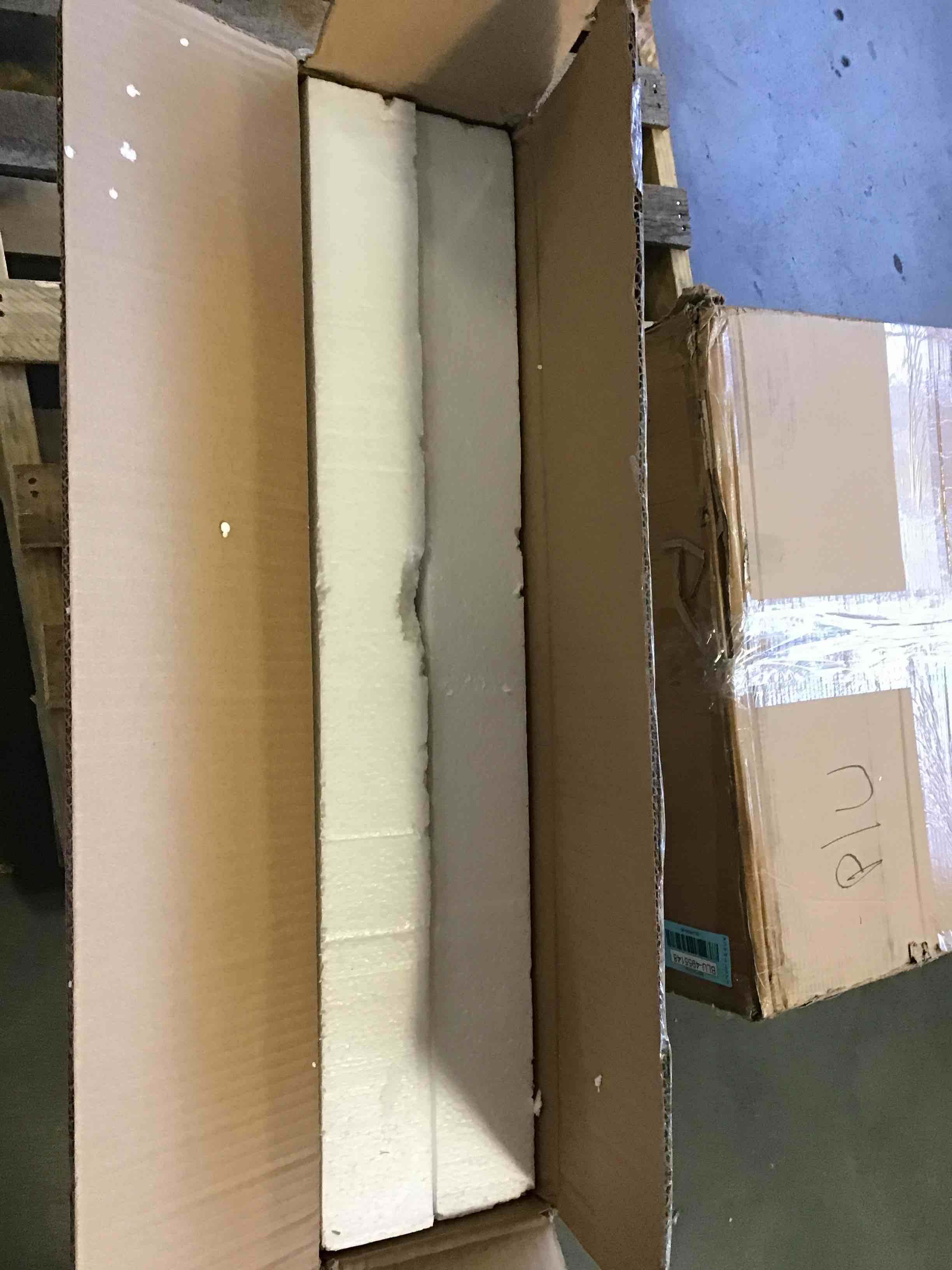 https://s3.amazonaws.com/lotting-images-prod/bidfta/_1694624014065.jpeg