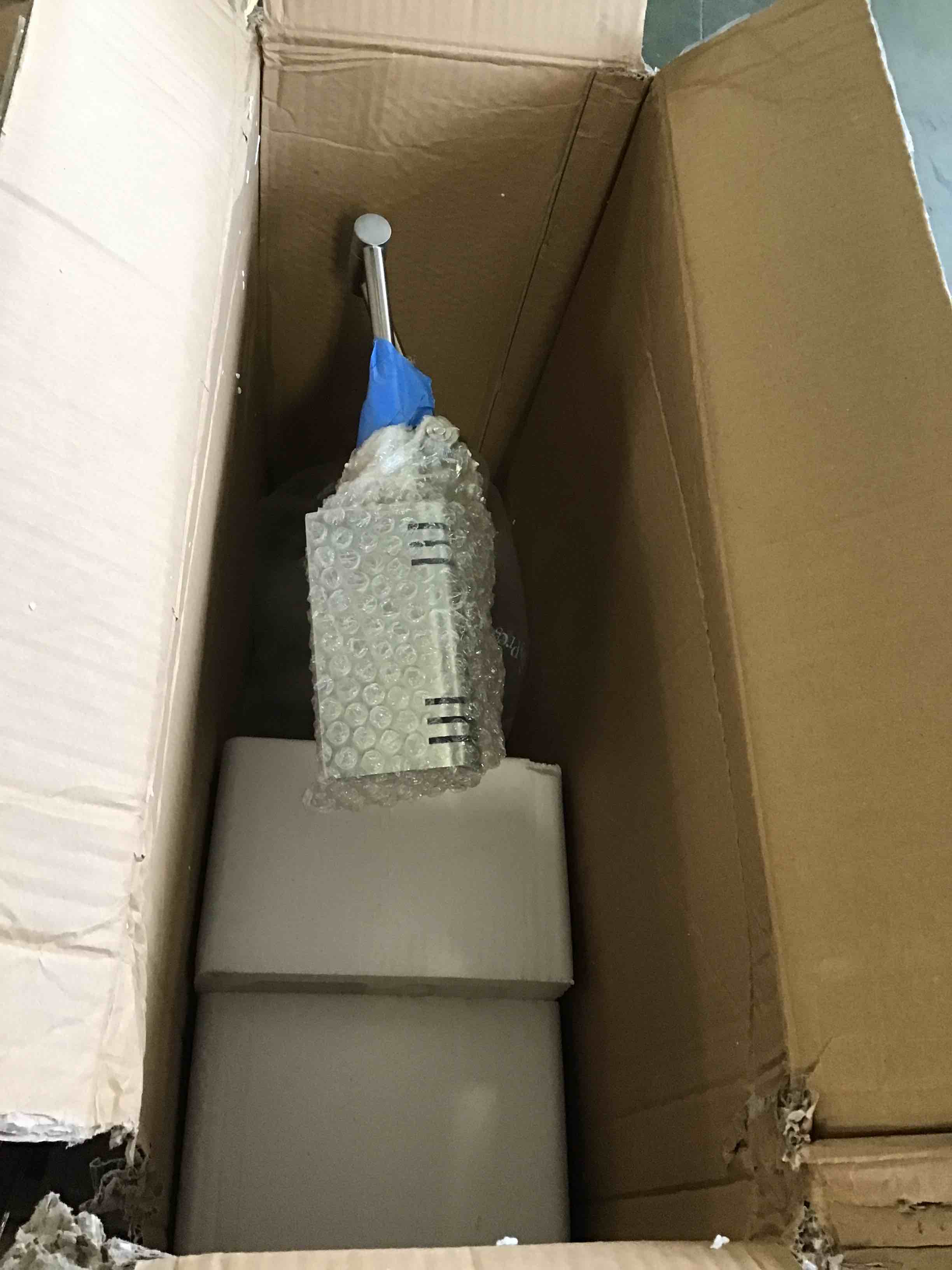 https://s3.amazonaws.com/lotting-images-prod/bidfta/_1694630494075.jpeg