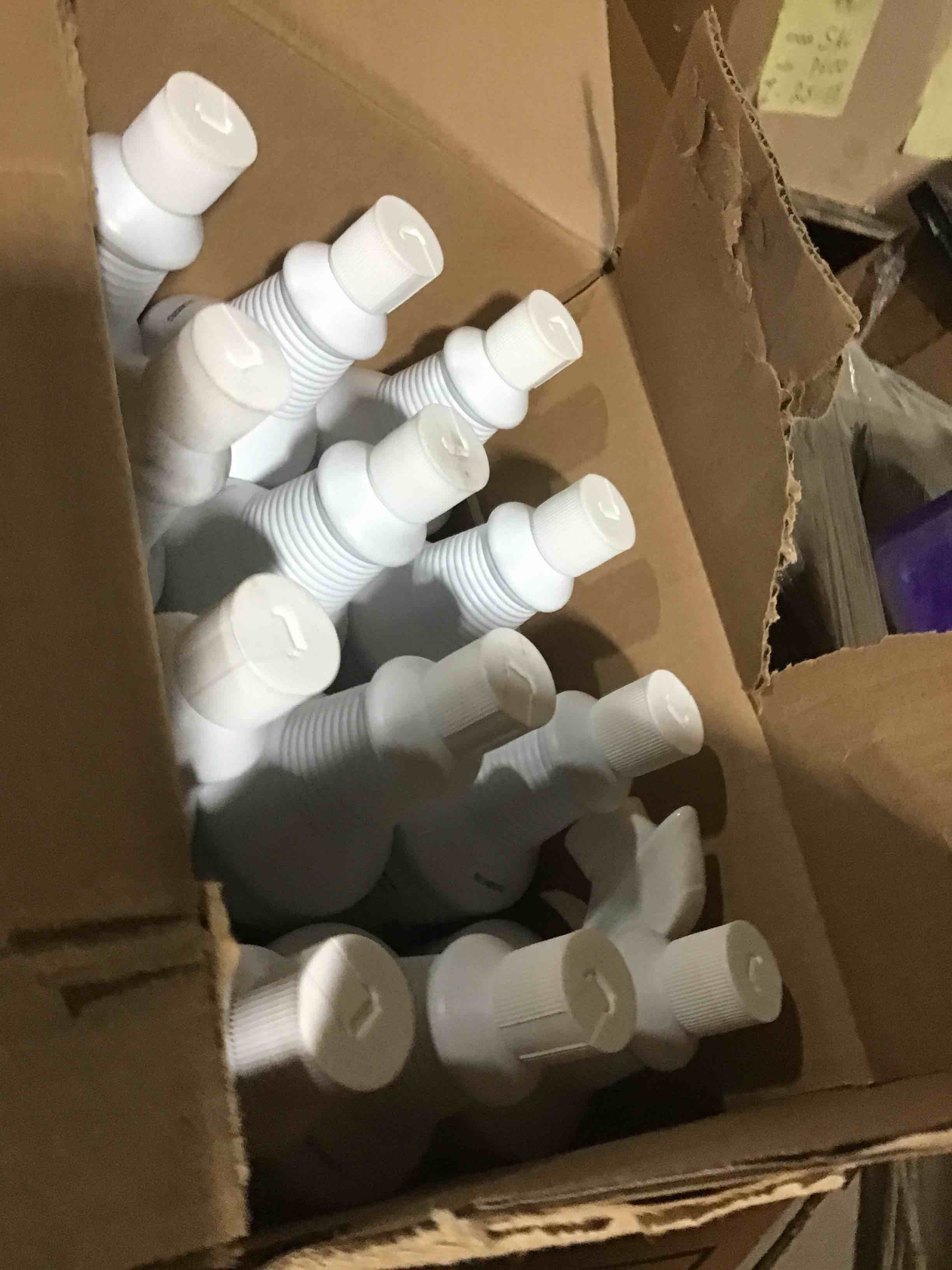 https://s3.amazonaws.com/lotting-images-prod/bidfta/_1694710861458.jpeg