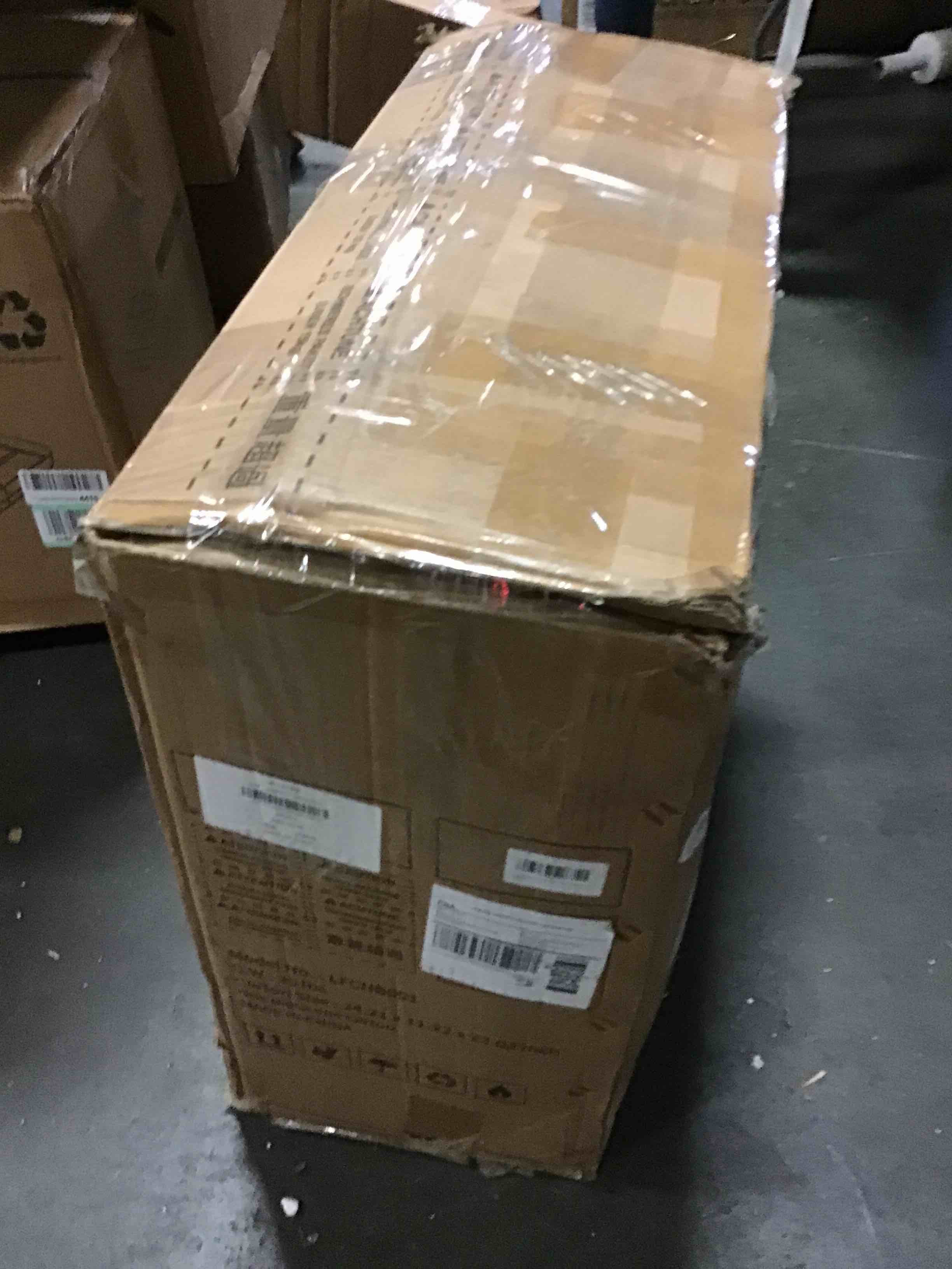 https://s3.amazonaws.com/lotting-images-prod/bidfta/_1695380701214.jpeg