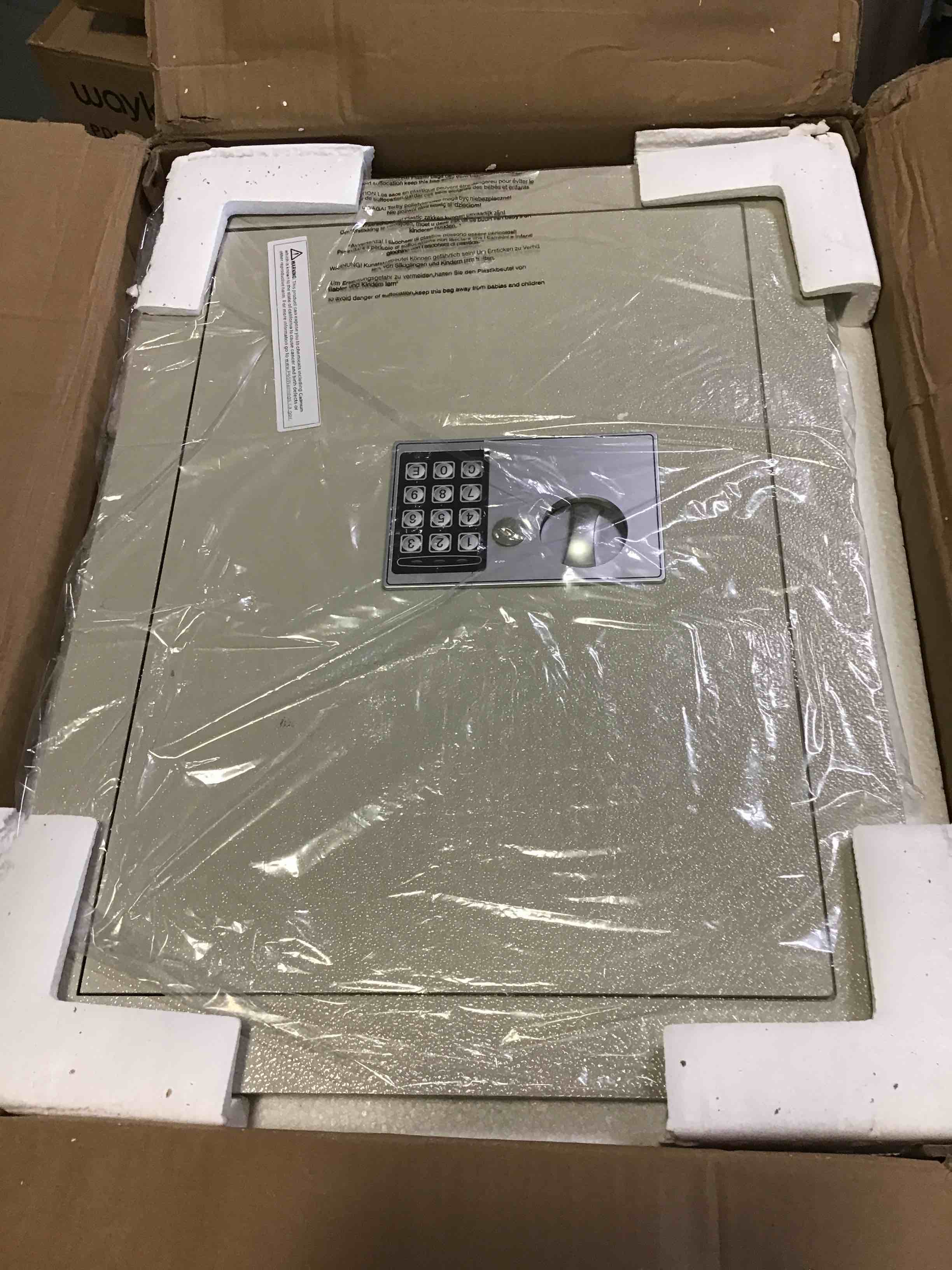 https://s3.amazonaws.com/lotting-images-prod/bidfta/_1695395956383.jpeg