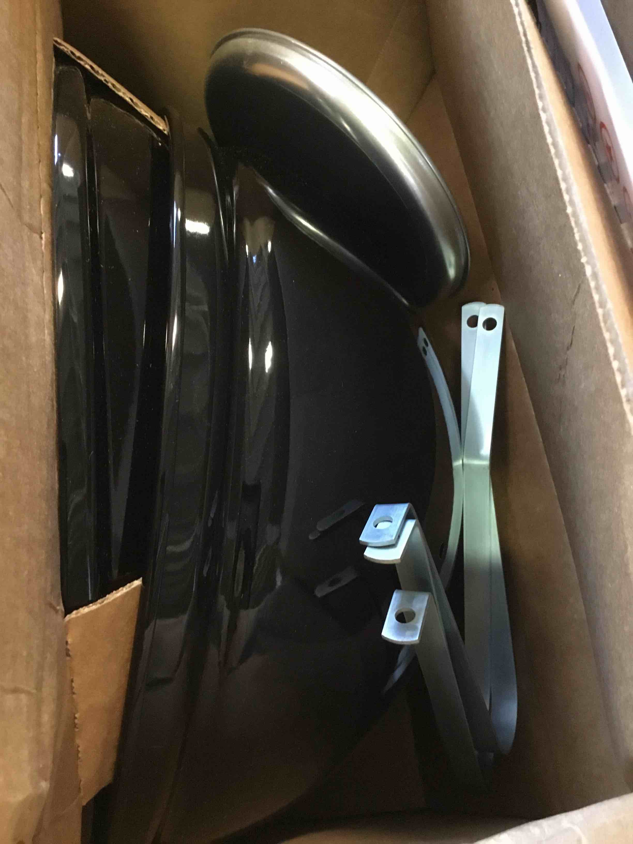 https://s3.amazonaws.com/lotting-images-prod/bidfta/_1695736069317.jpeg