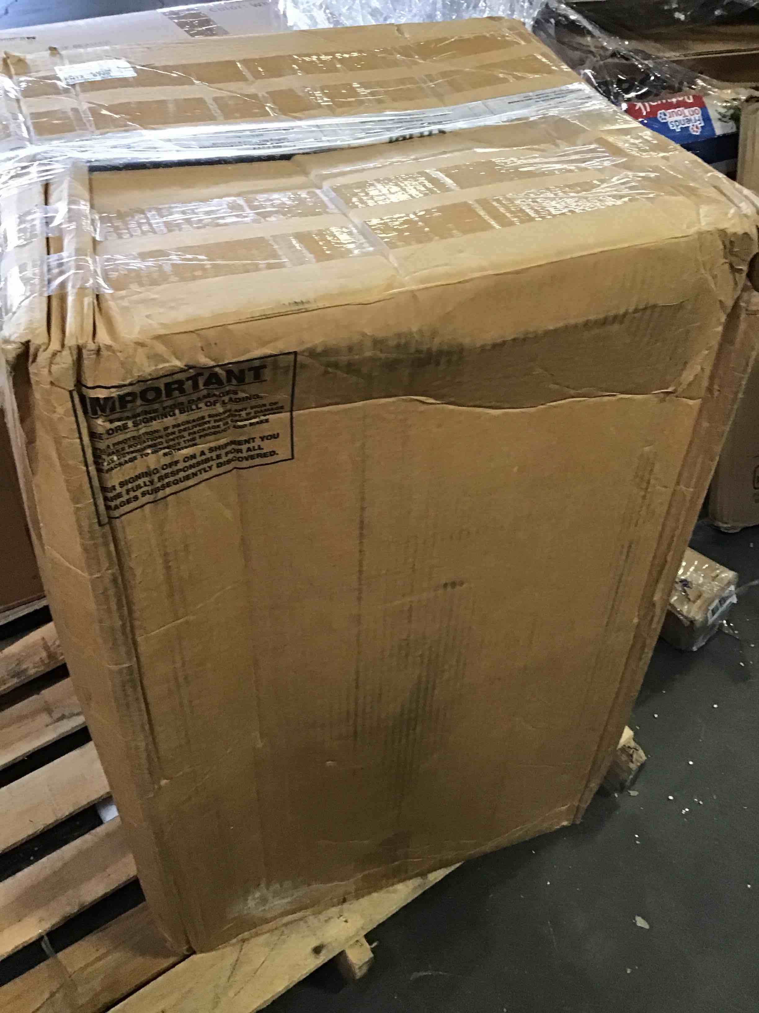 https://s3.amazonaws.com/lotting-images-prod/bidfta/_1695736525248.jpeg