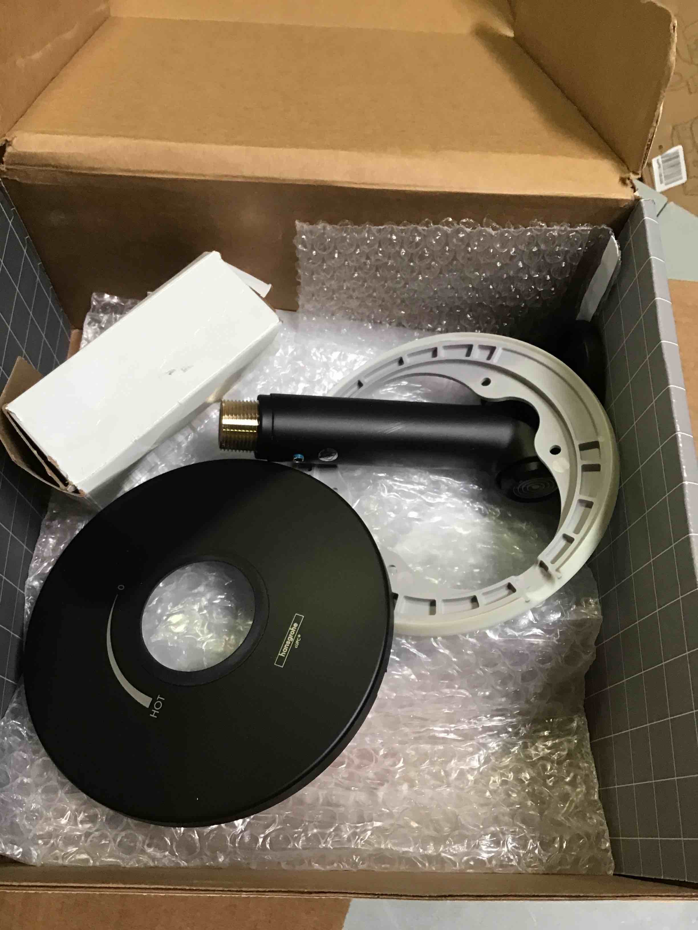 https://s3.amazonaws.com/lotting-images-prod/bidfta/_1695749632264.jpeg
