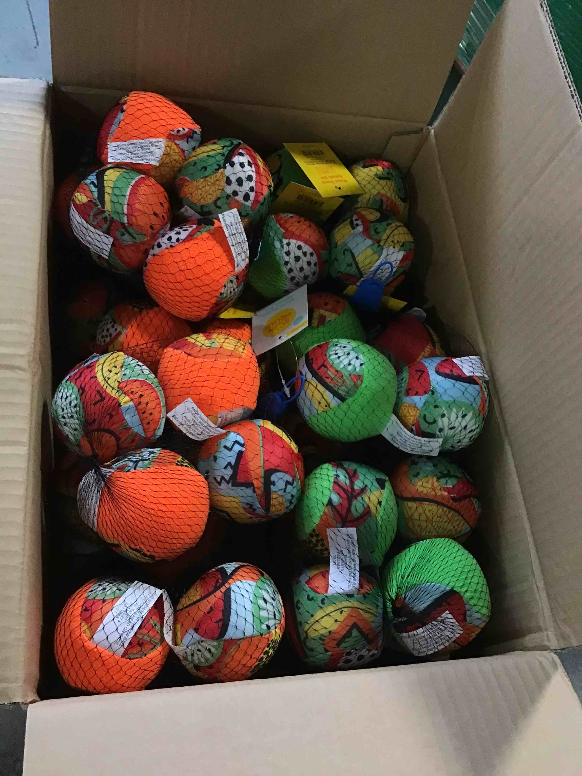 https://s3.amazonaws.com/lotting-images-prod/bidfta/_1695819295286.jpeg