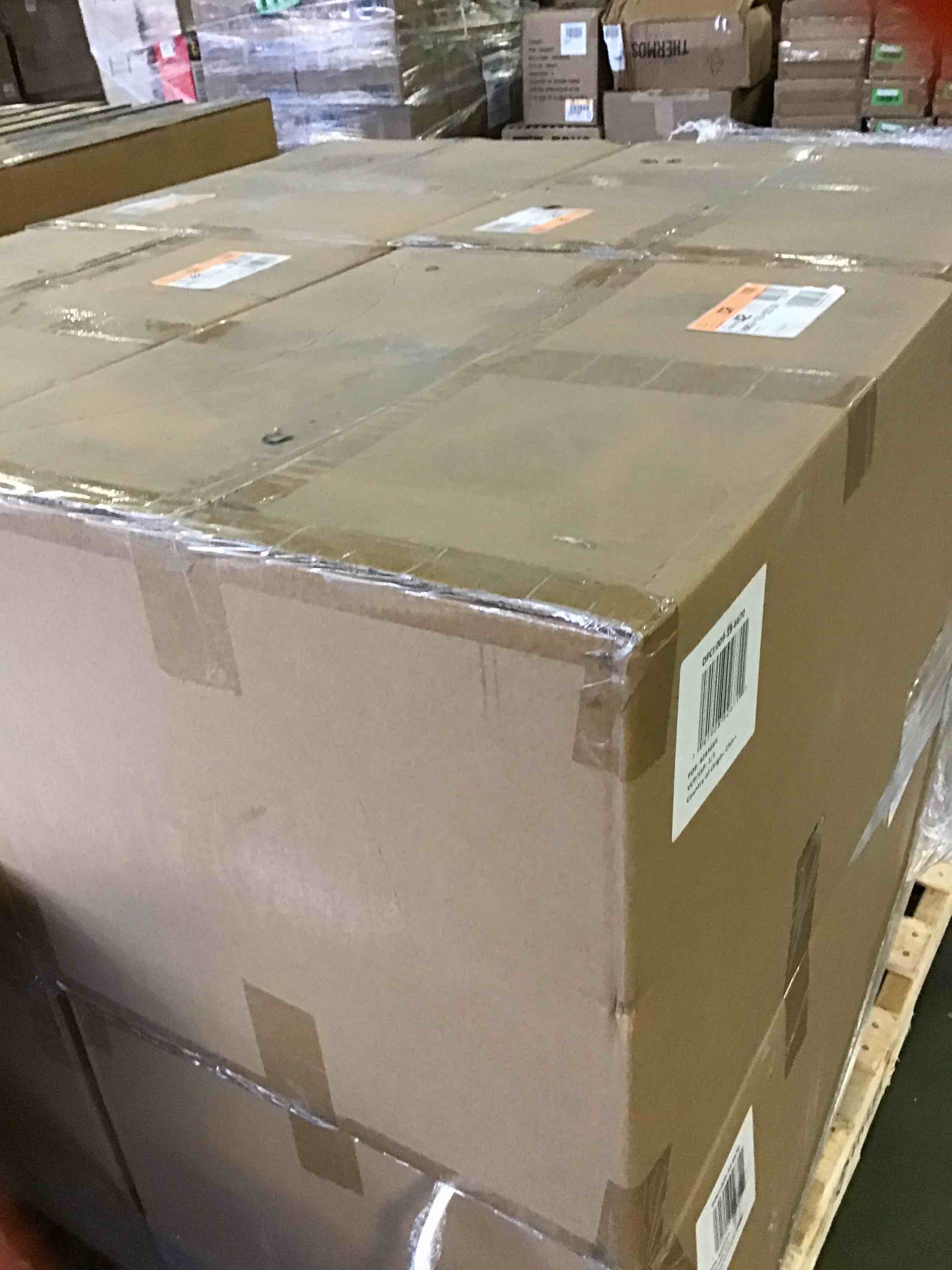 https://s3.amazonaws.com/lotting-images-prod/bidfta/_1695903756801.jpeg