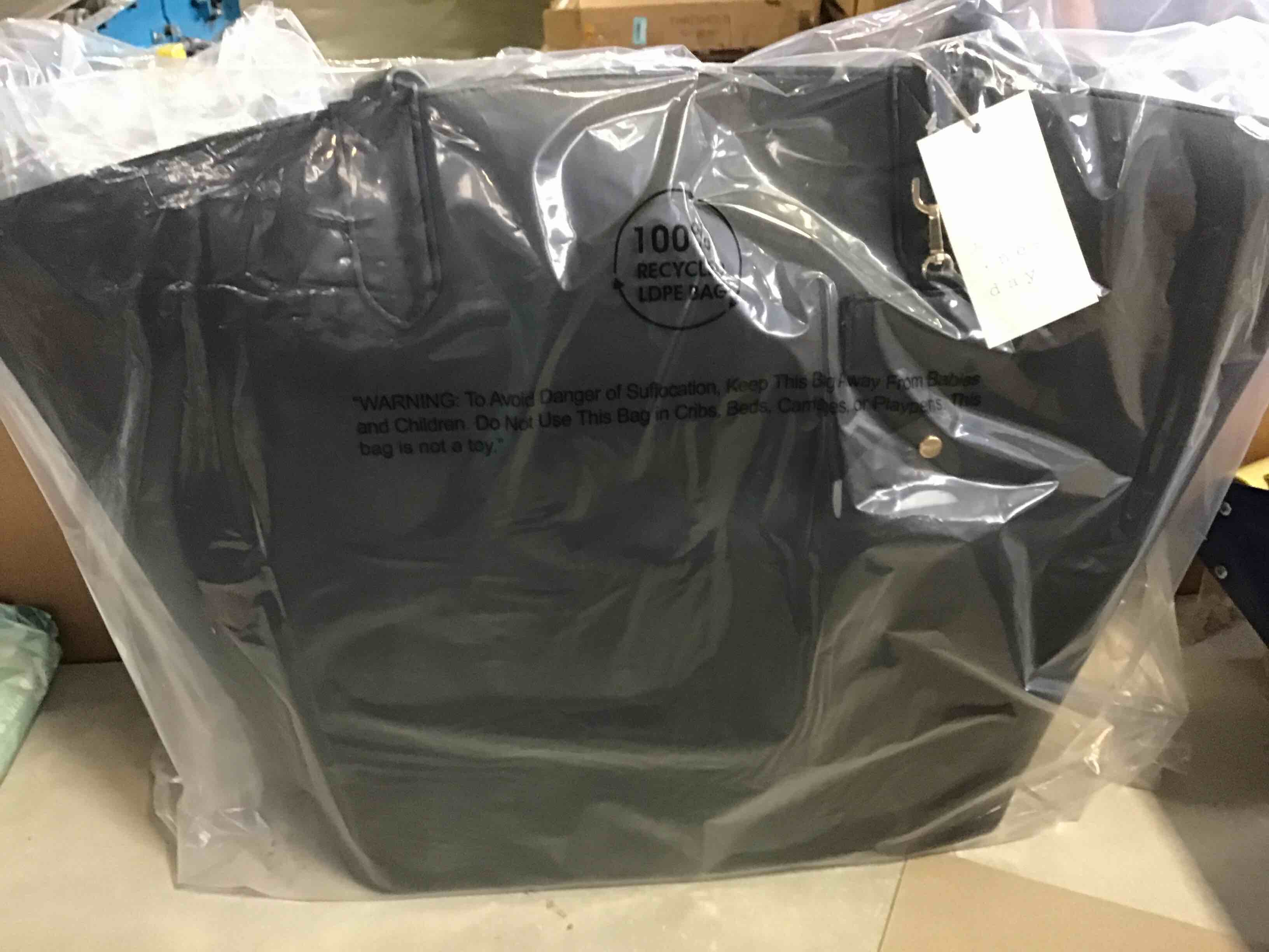 https://s3.amazonaws.com/lotting-images-prod/bidfta/_1695998519437.jpeg