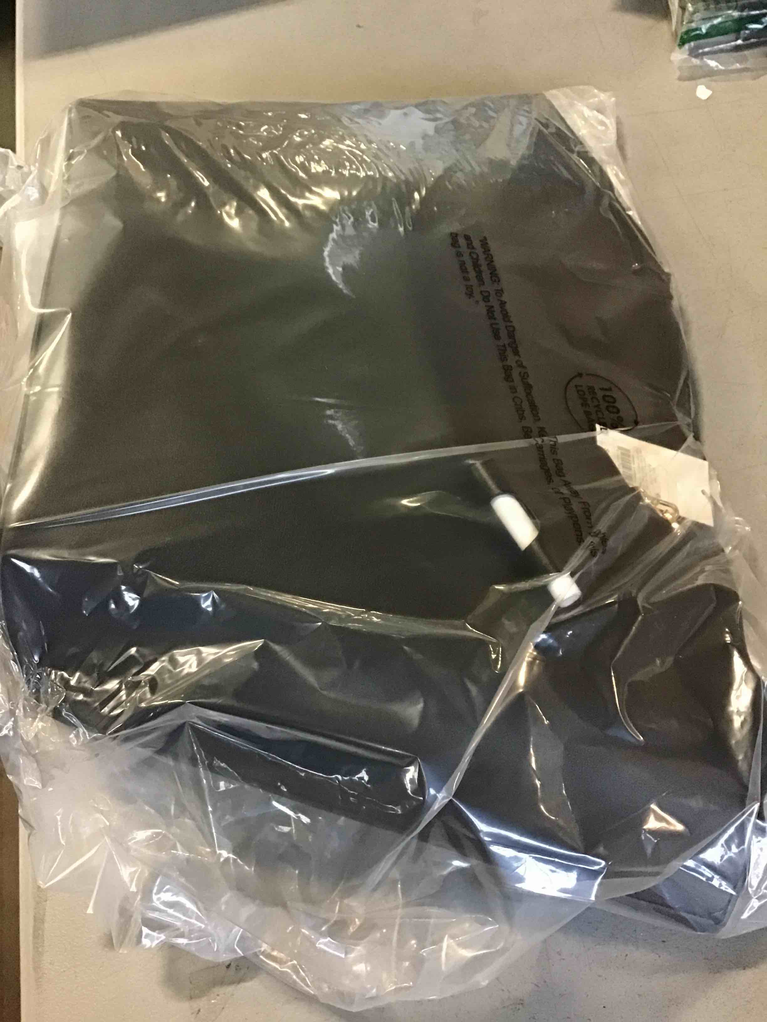 https://s3.amazonaws.com/lotting-images-prod/bidfta/_1696248059597.jpeg