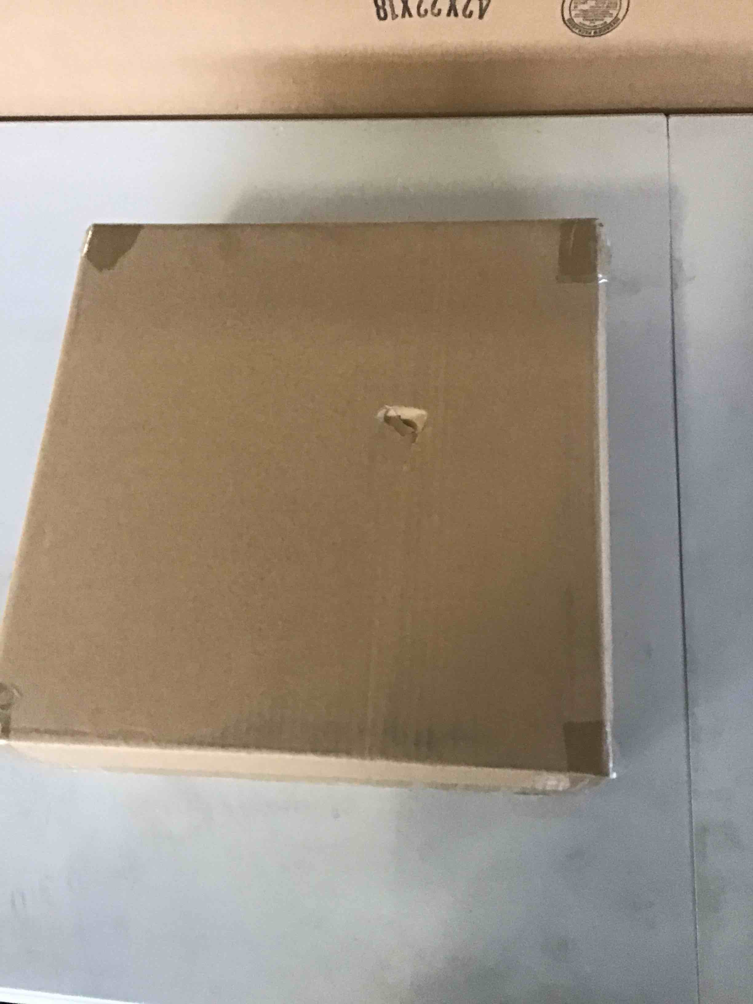 https://s3.amazonaws.com/lotting-images-prod/bidfta/_1696256902514.jpeg