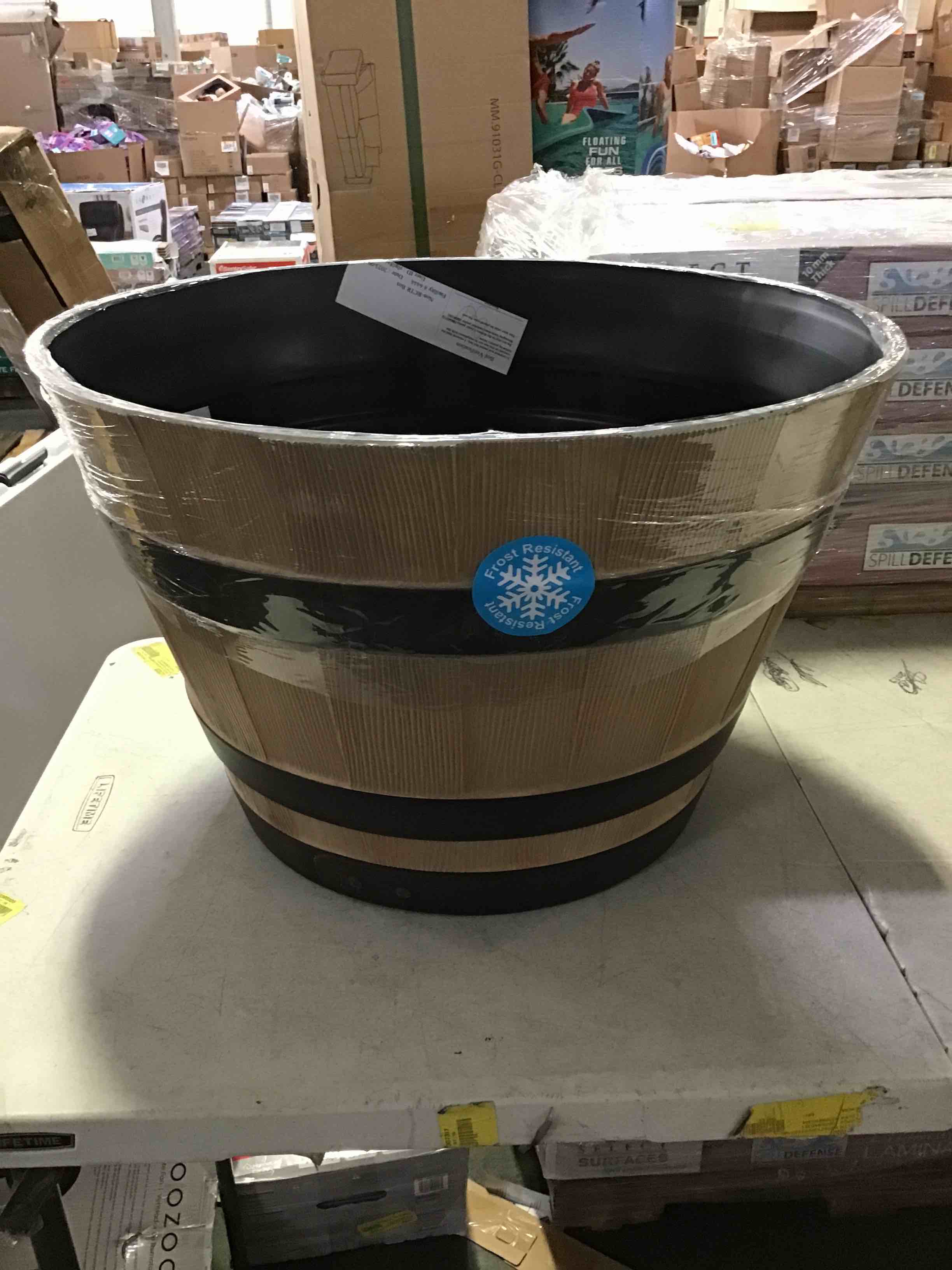 https://s3.amazonaws.com/lotting-images-prod/bidfta/_1696434275399.jpeg
