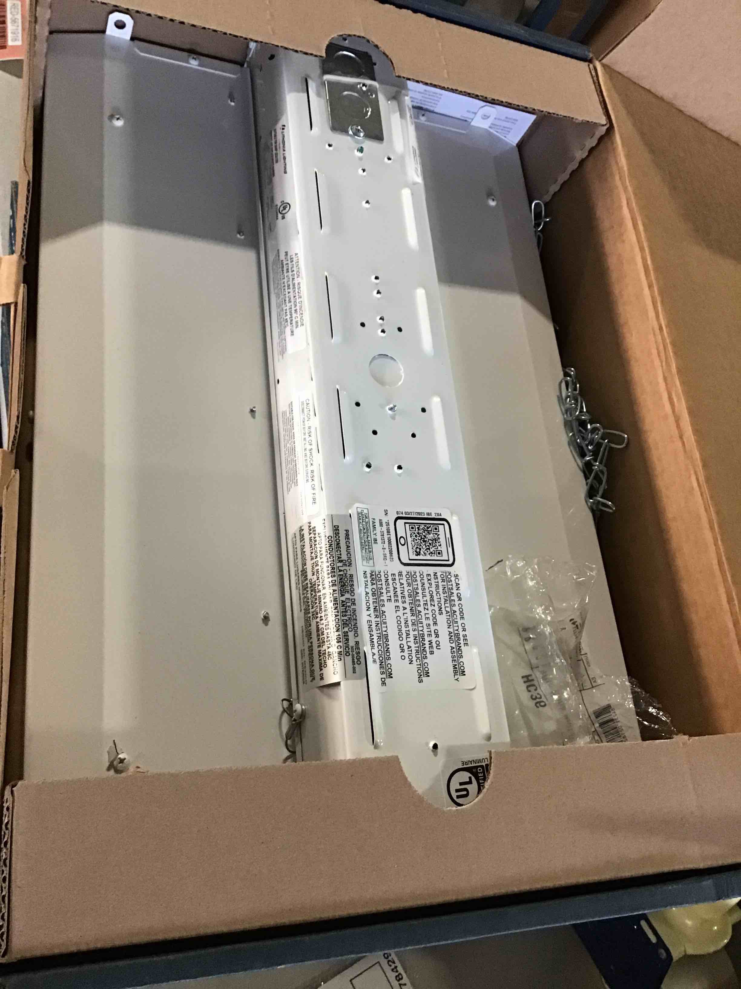 https://s3.amazonaws.com/lotting-images-prod/bidfta/_1697113535806.jpeg