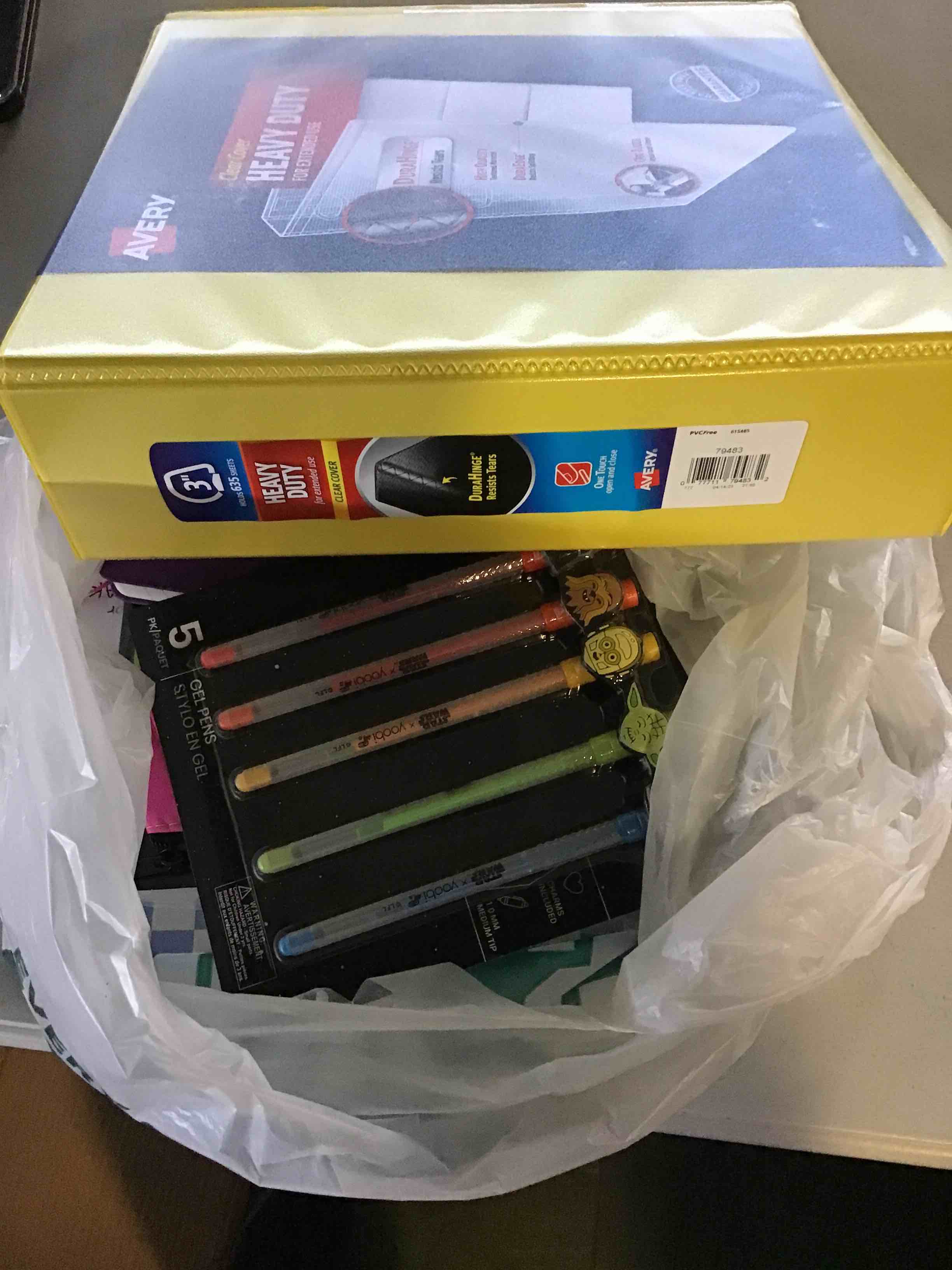 https://s3.amazonaws.com/lotting-images-prod/bidfta/_1698091511007.jpeg